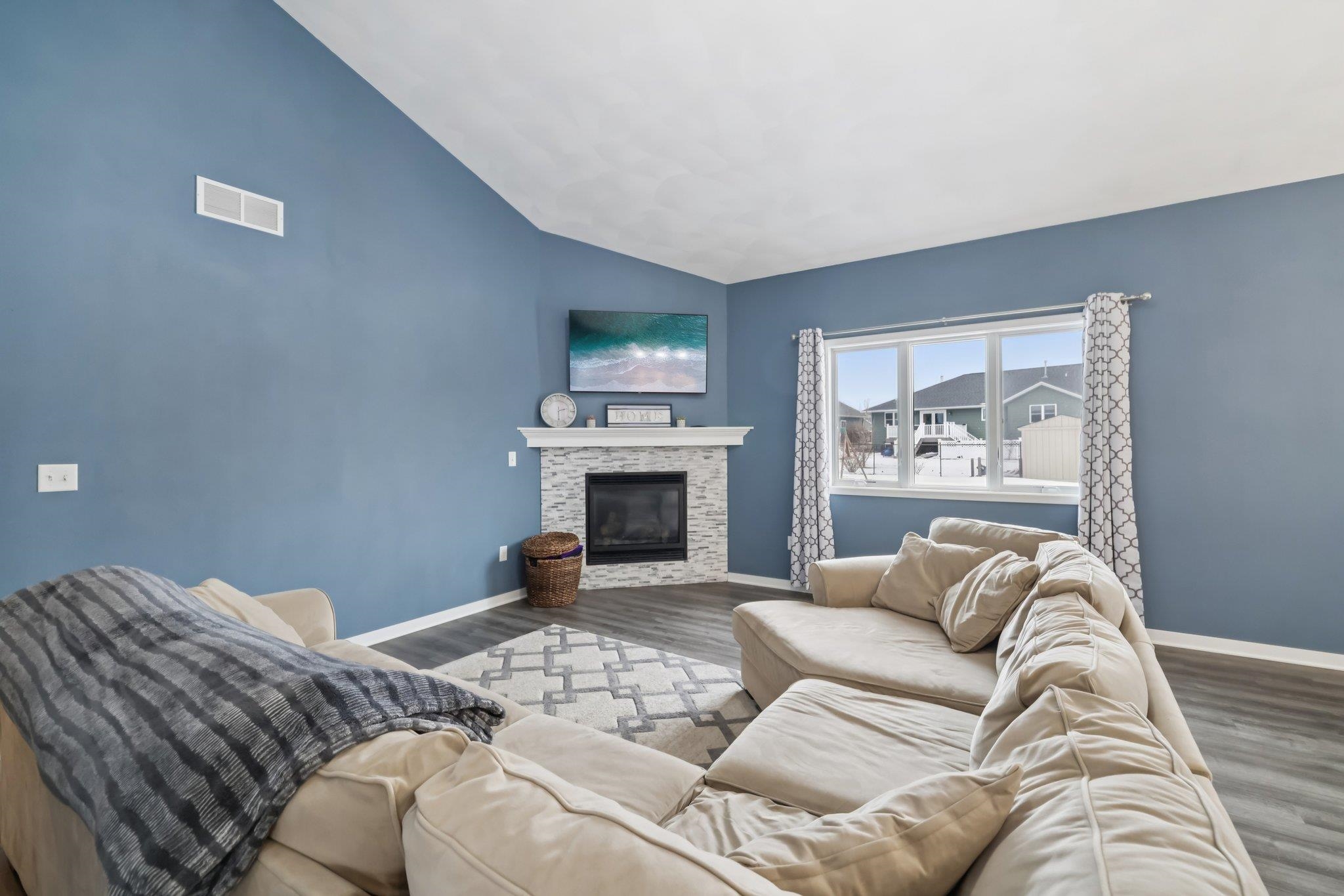 6 N Windmill Ridge Road