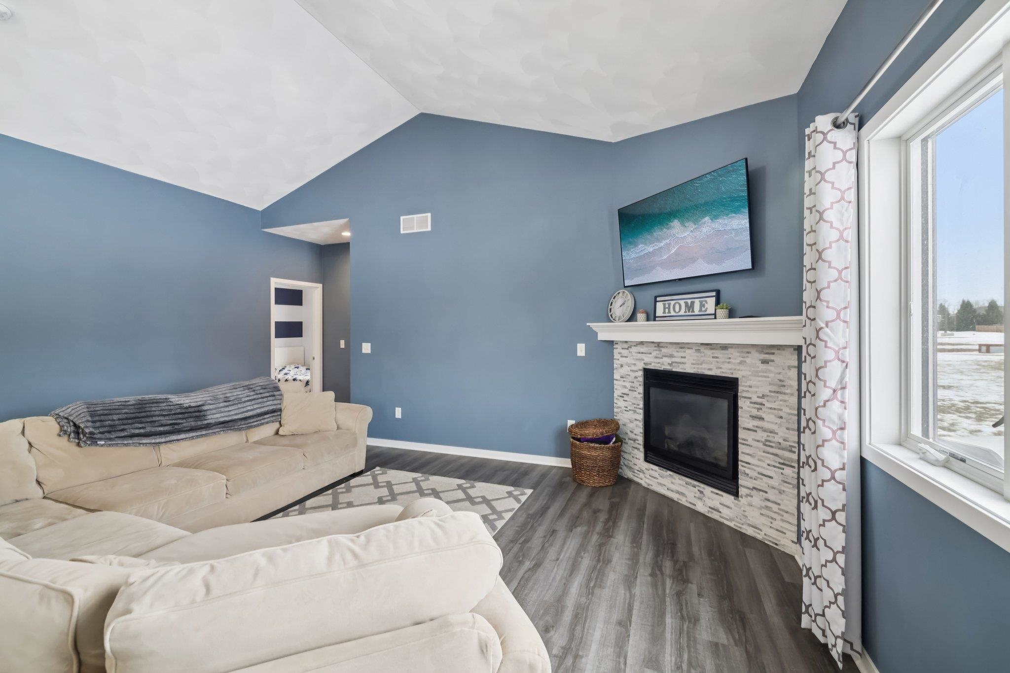 6 N Windmill Ridge Road