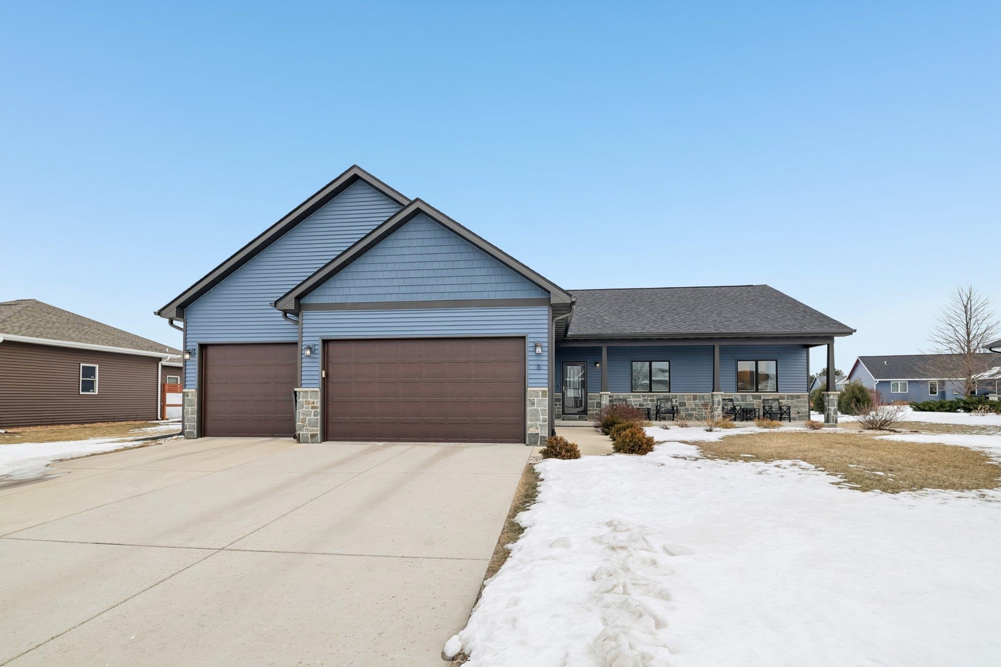 6 N Windmill Ridge Road