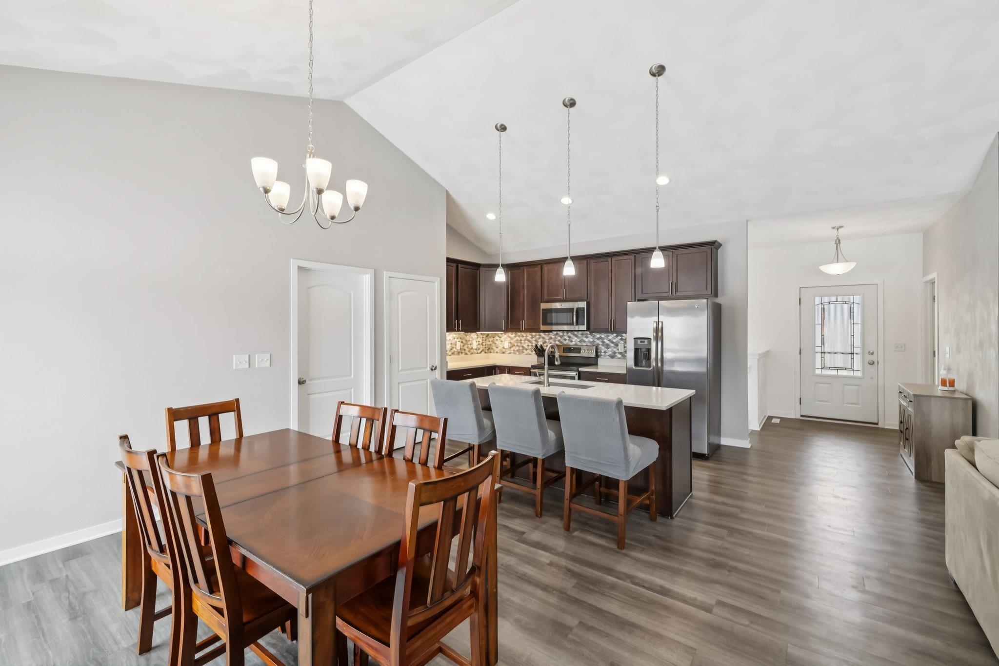 6 N Windmill Ridge Road