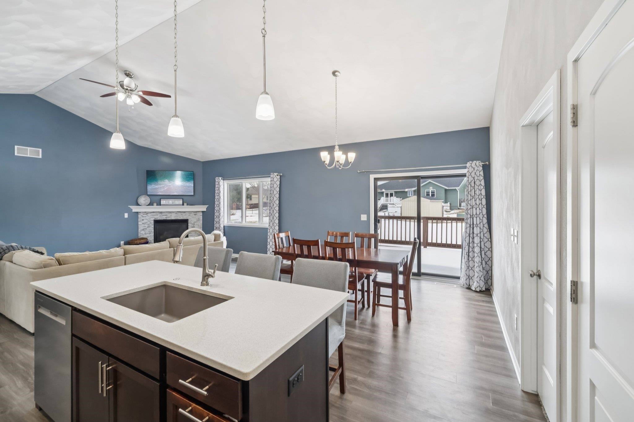 6 N Windmill Ridge Road