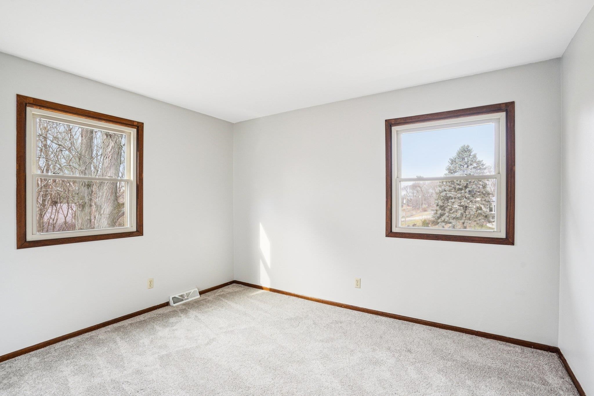 1764 Oakview Drive