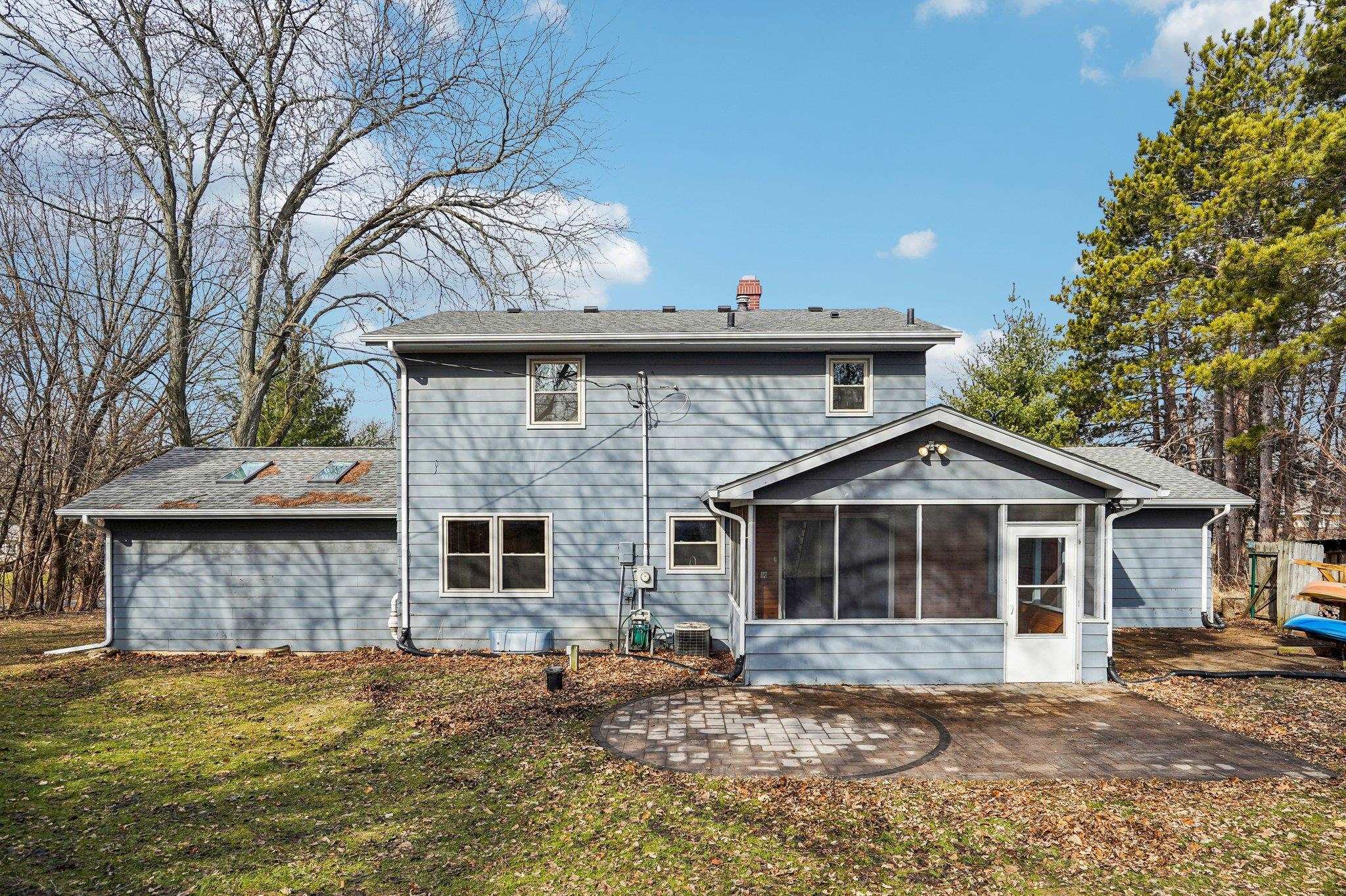 1764 Oakview Drive