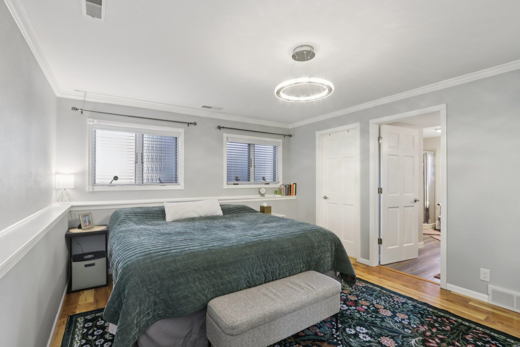 810 N Parkview Street