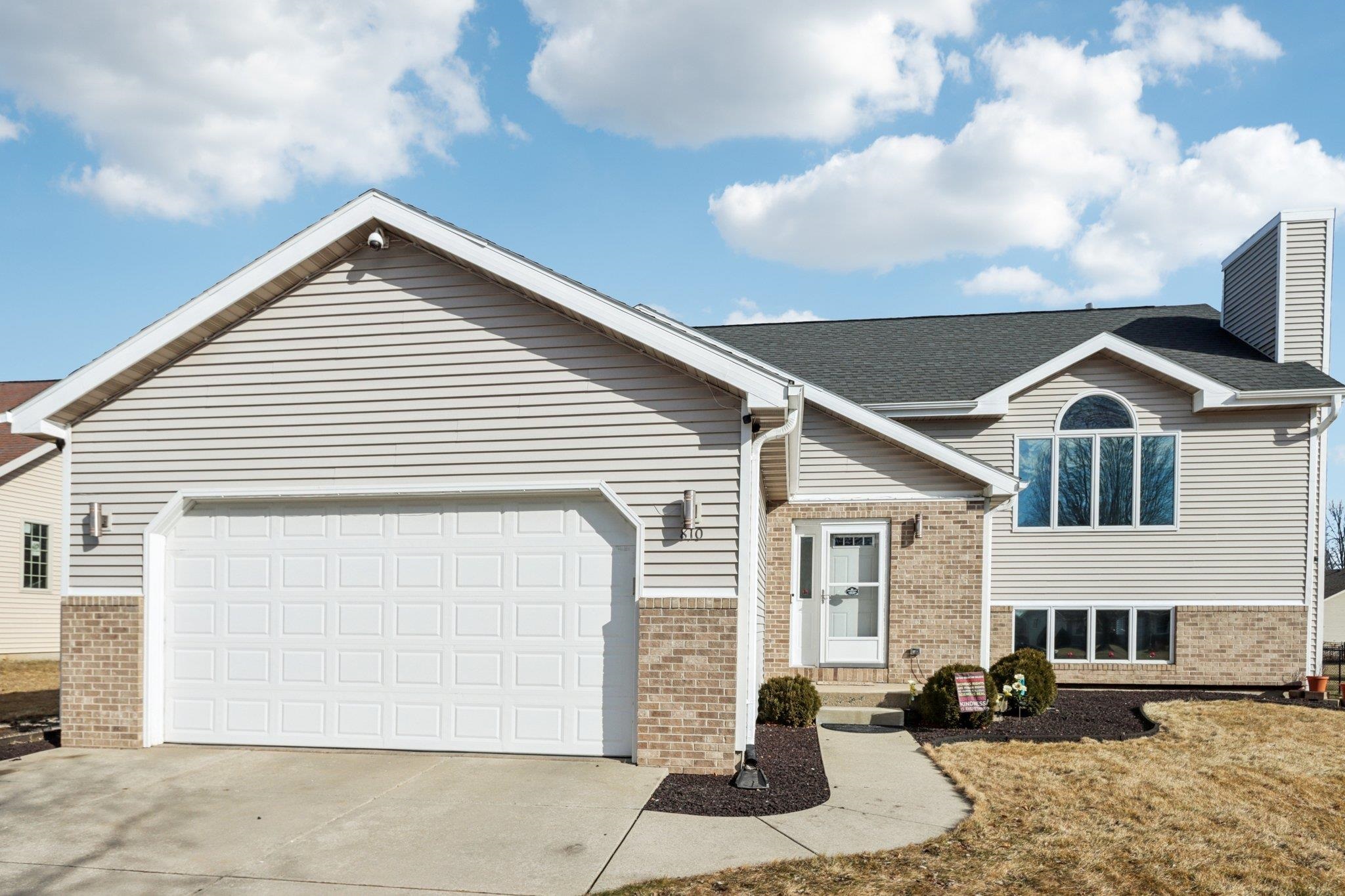 810 N Parkview Street