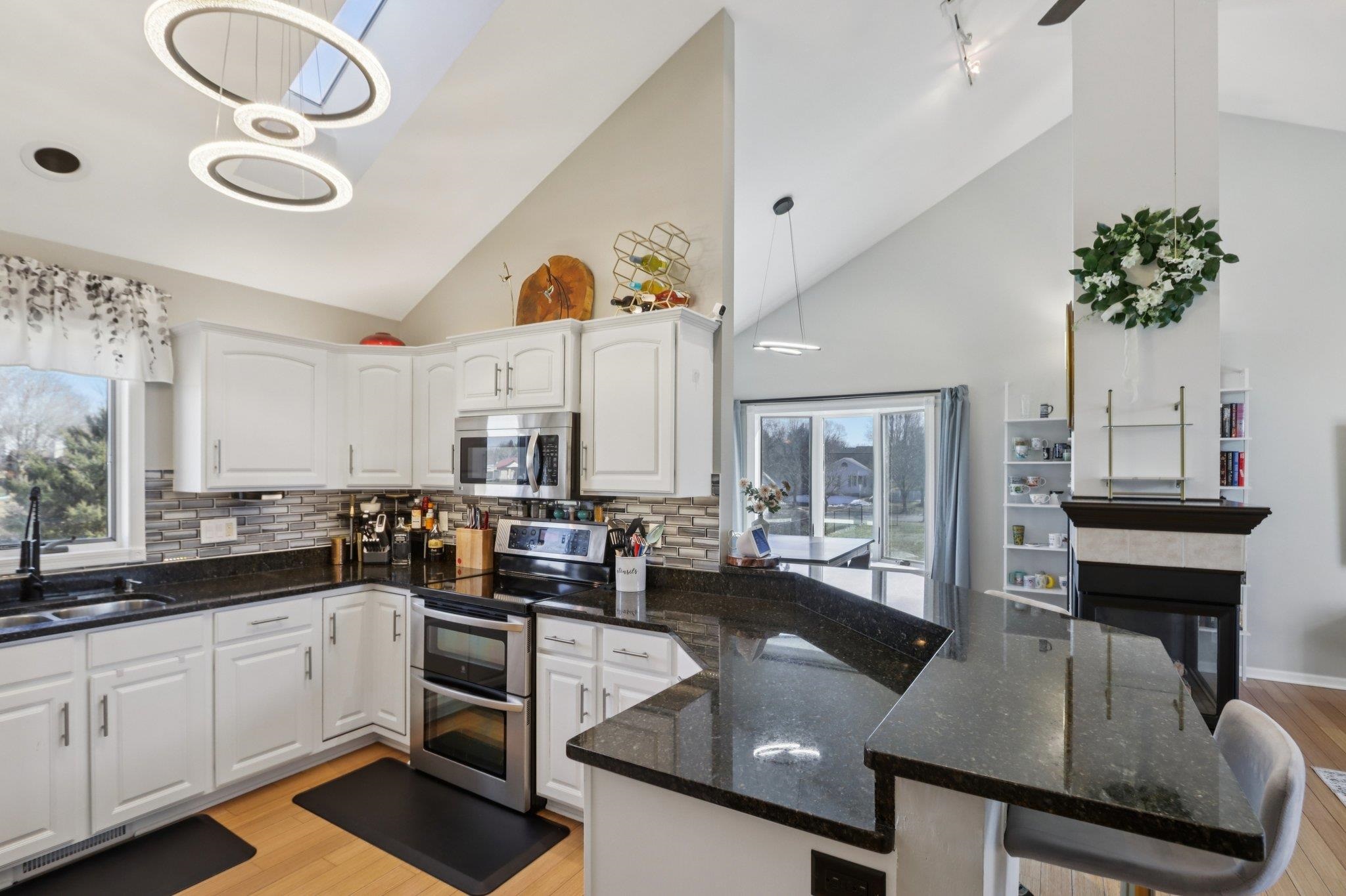 810 N Parkview Street