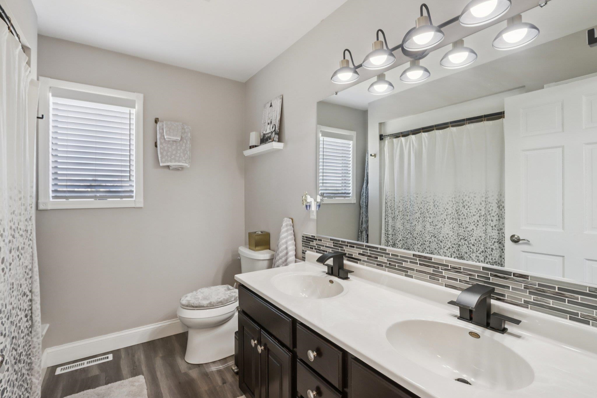 810 N Parkview Street