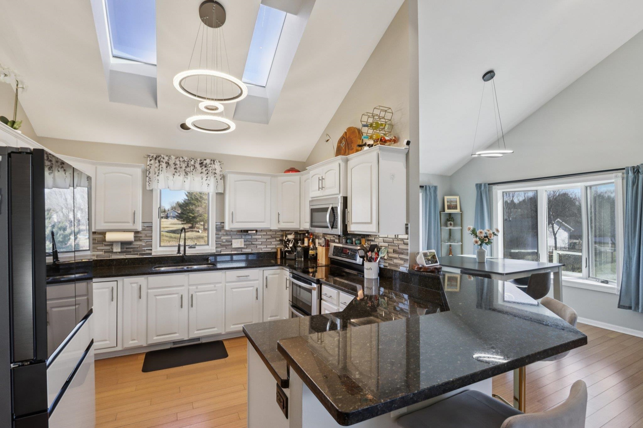 810 N Parkview Street