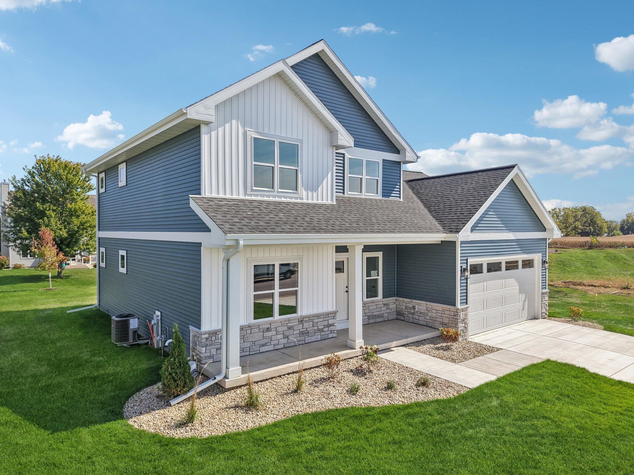 216 Cardinal Lane