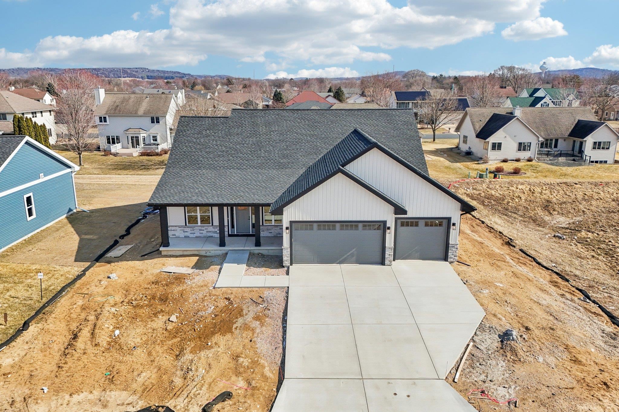 228 Cardinal Lane