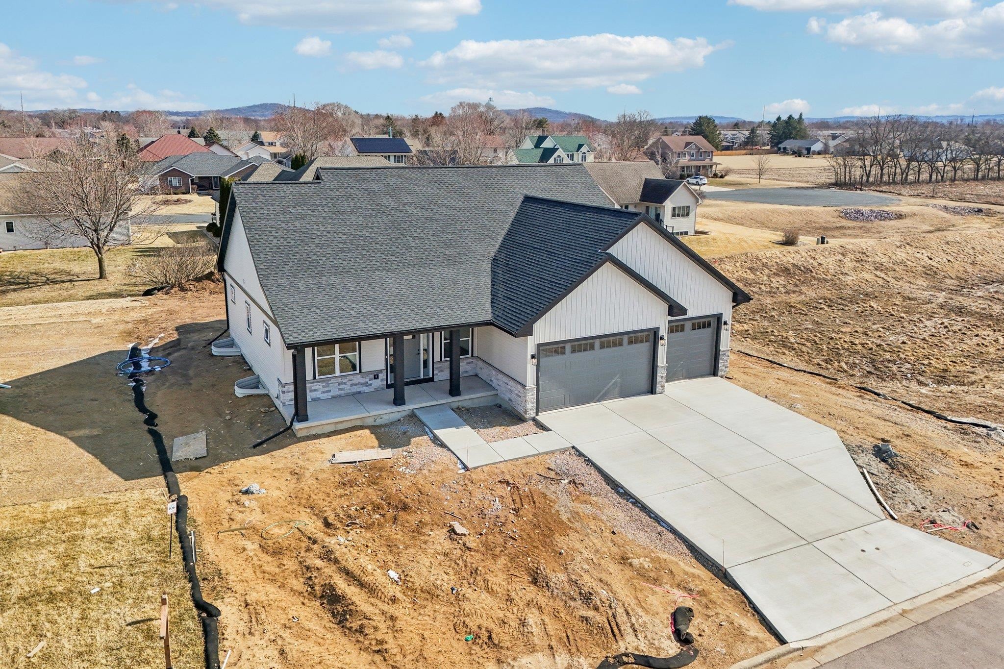 228 Cardinal Lane