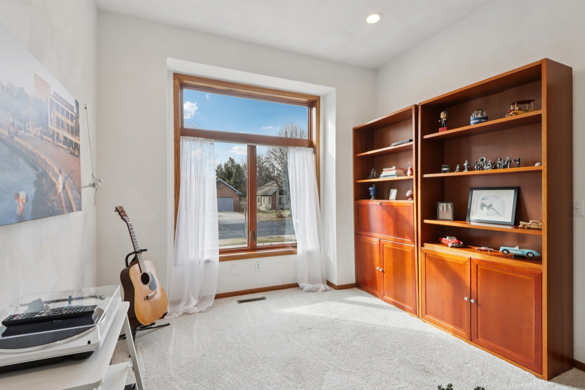 5735 Longford Terrace