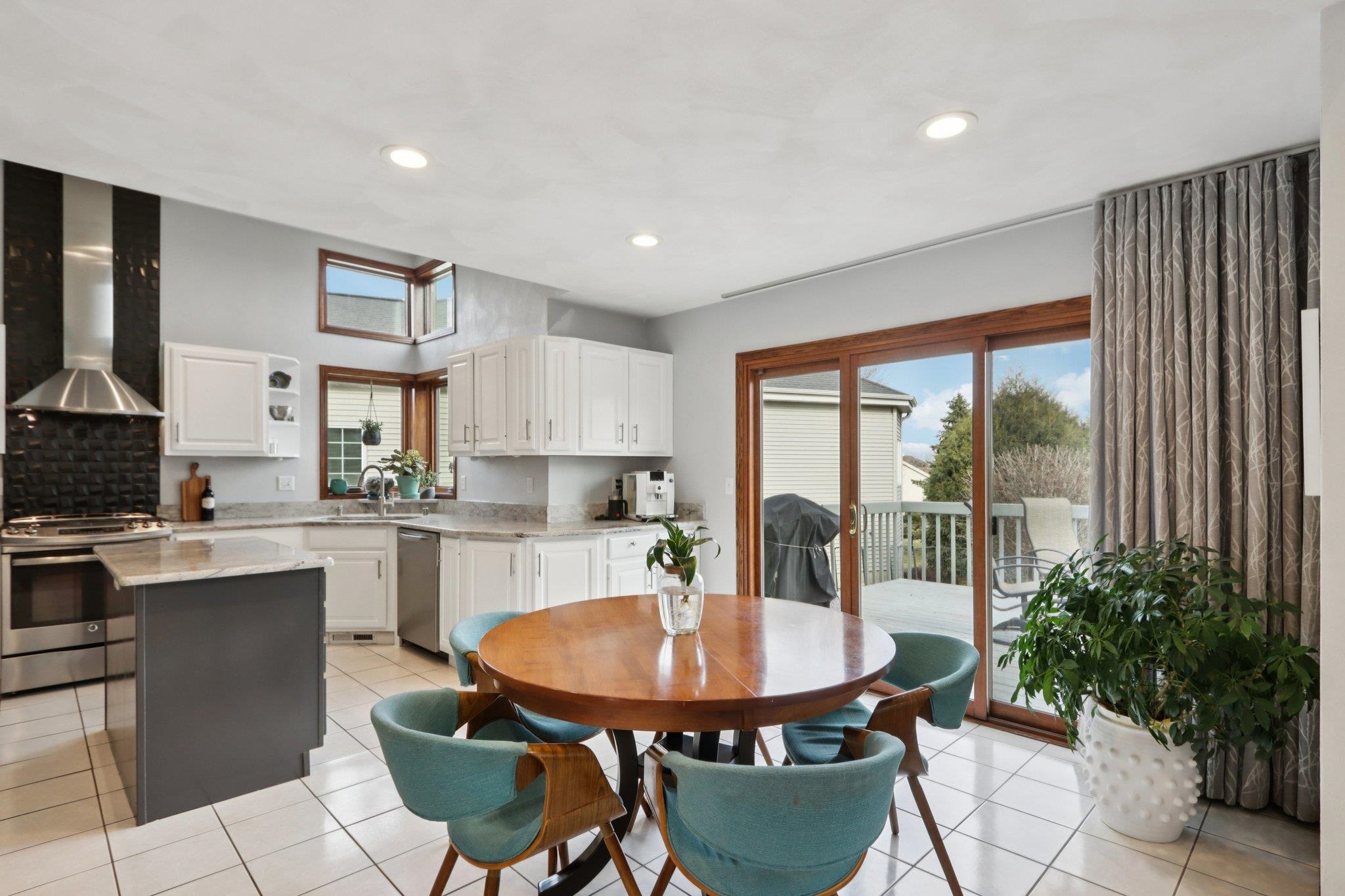 5735 Longford Terrace