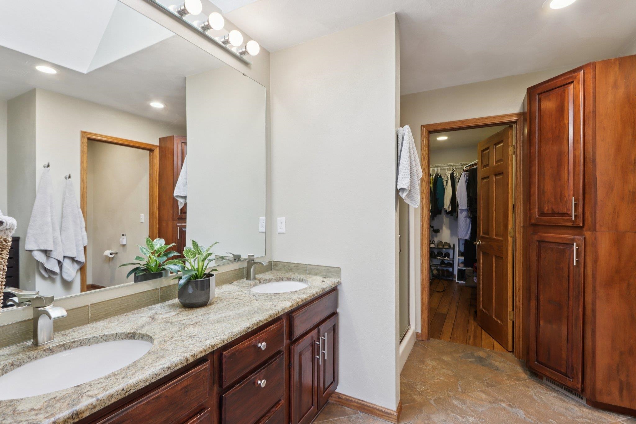 5735 Longford Terrace