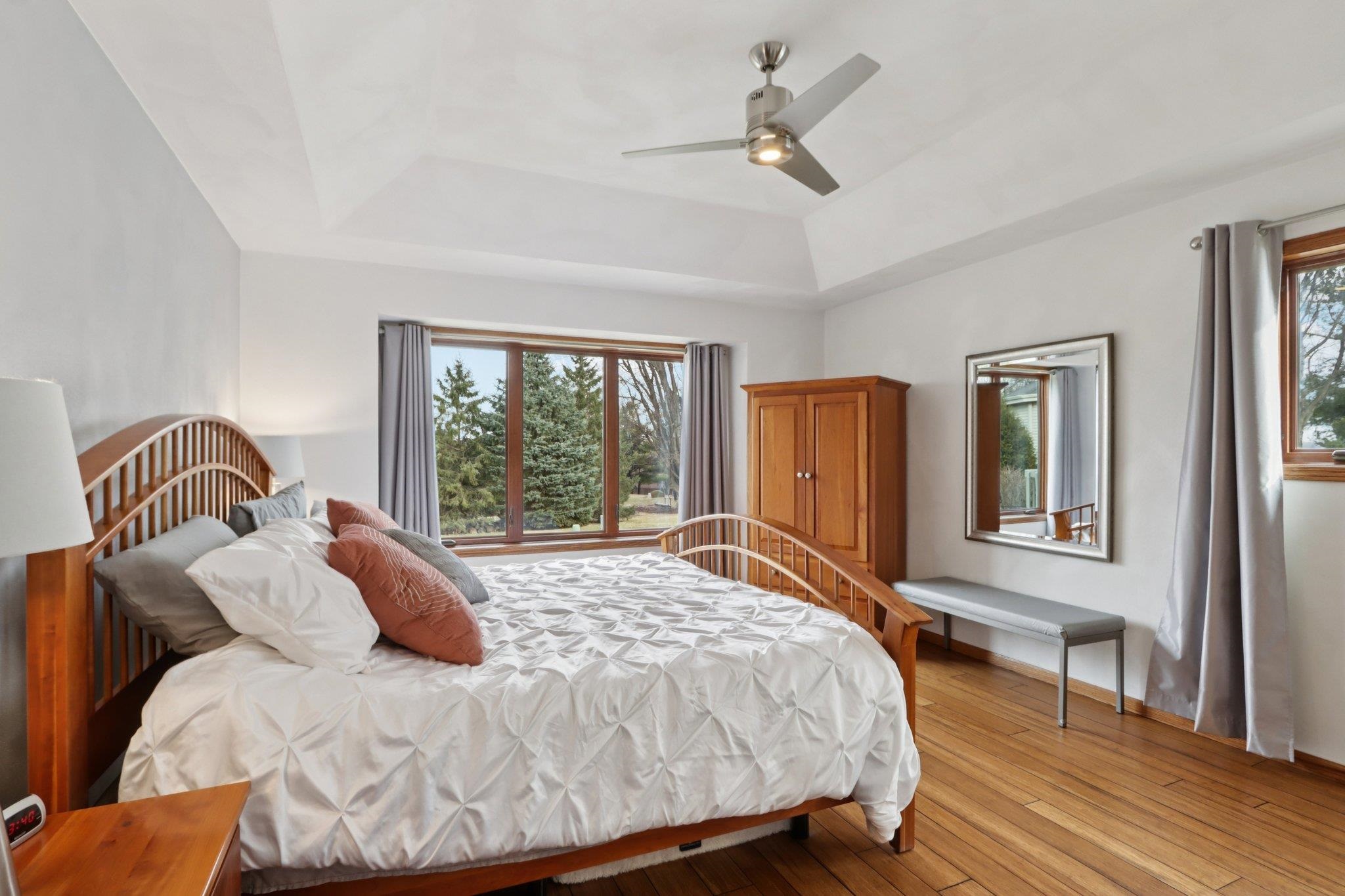 5735 Longford Terrace