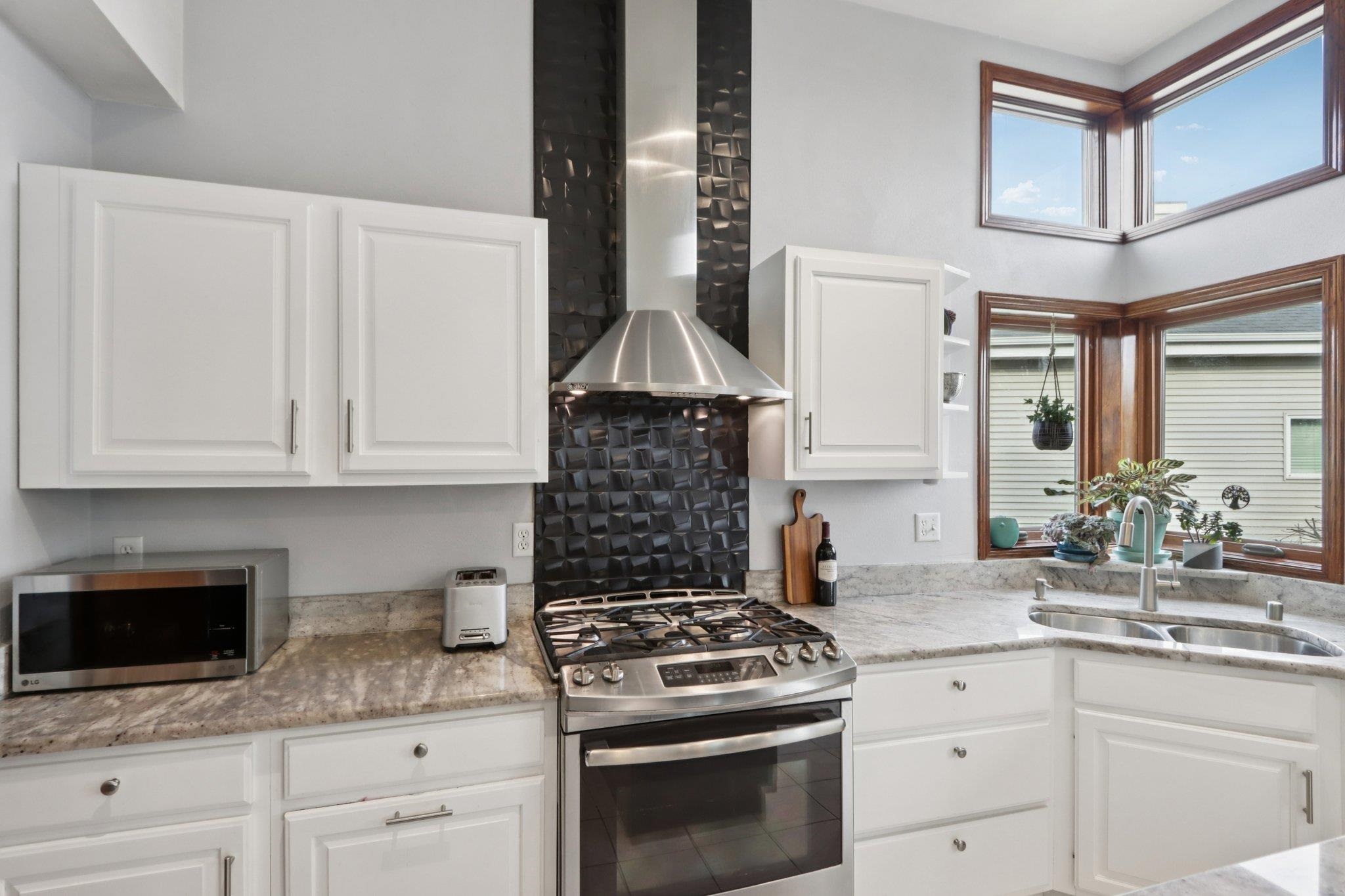 5735 Longford Terrace