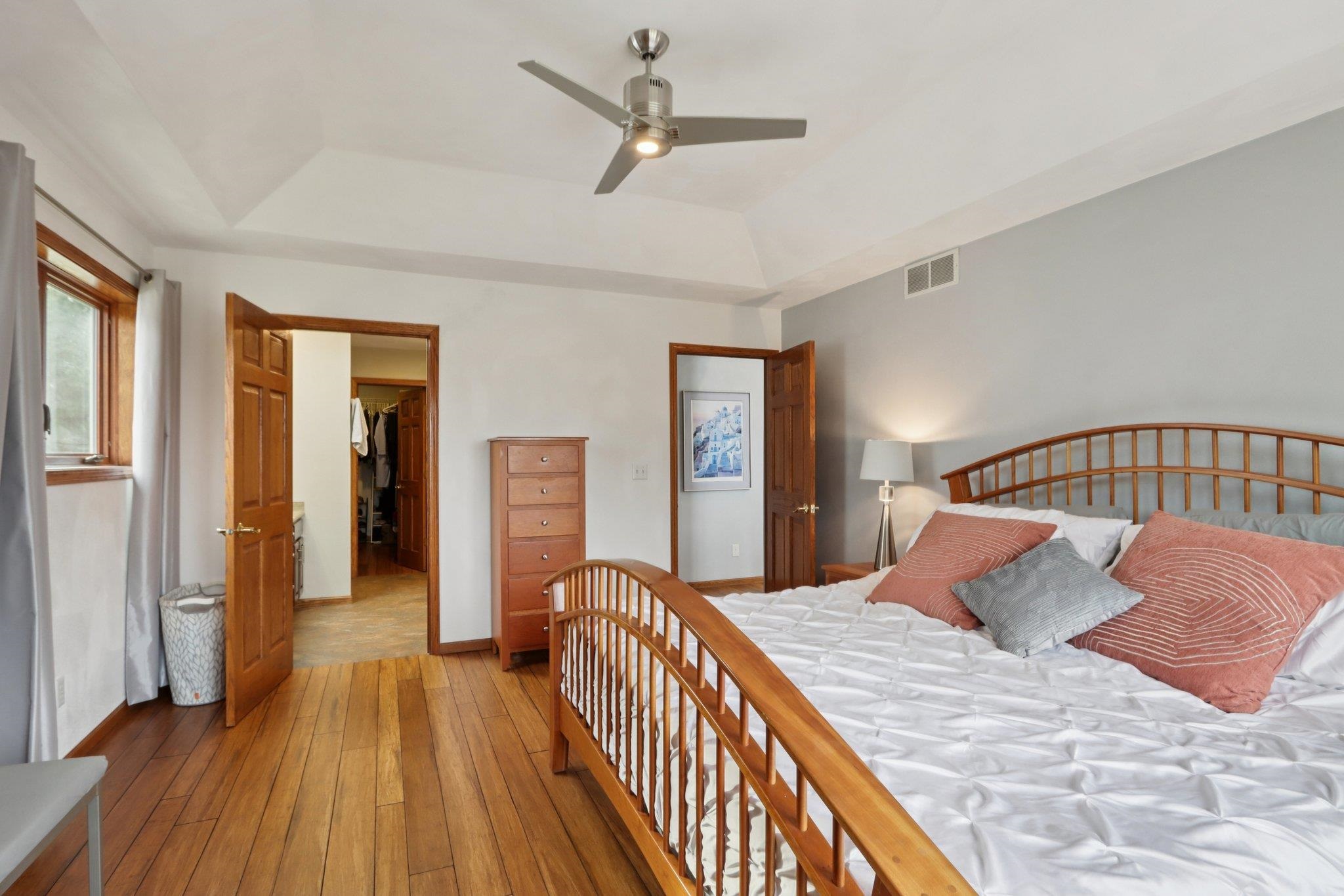 5735 Longford Terrace