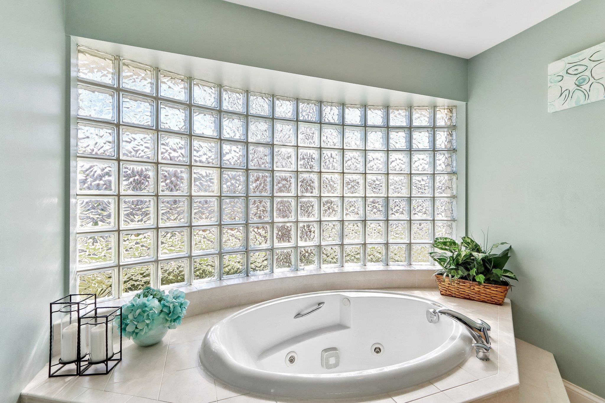 1701 Mulberry Street