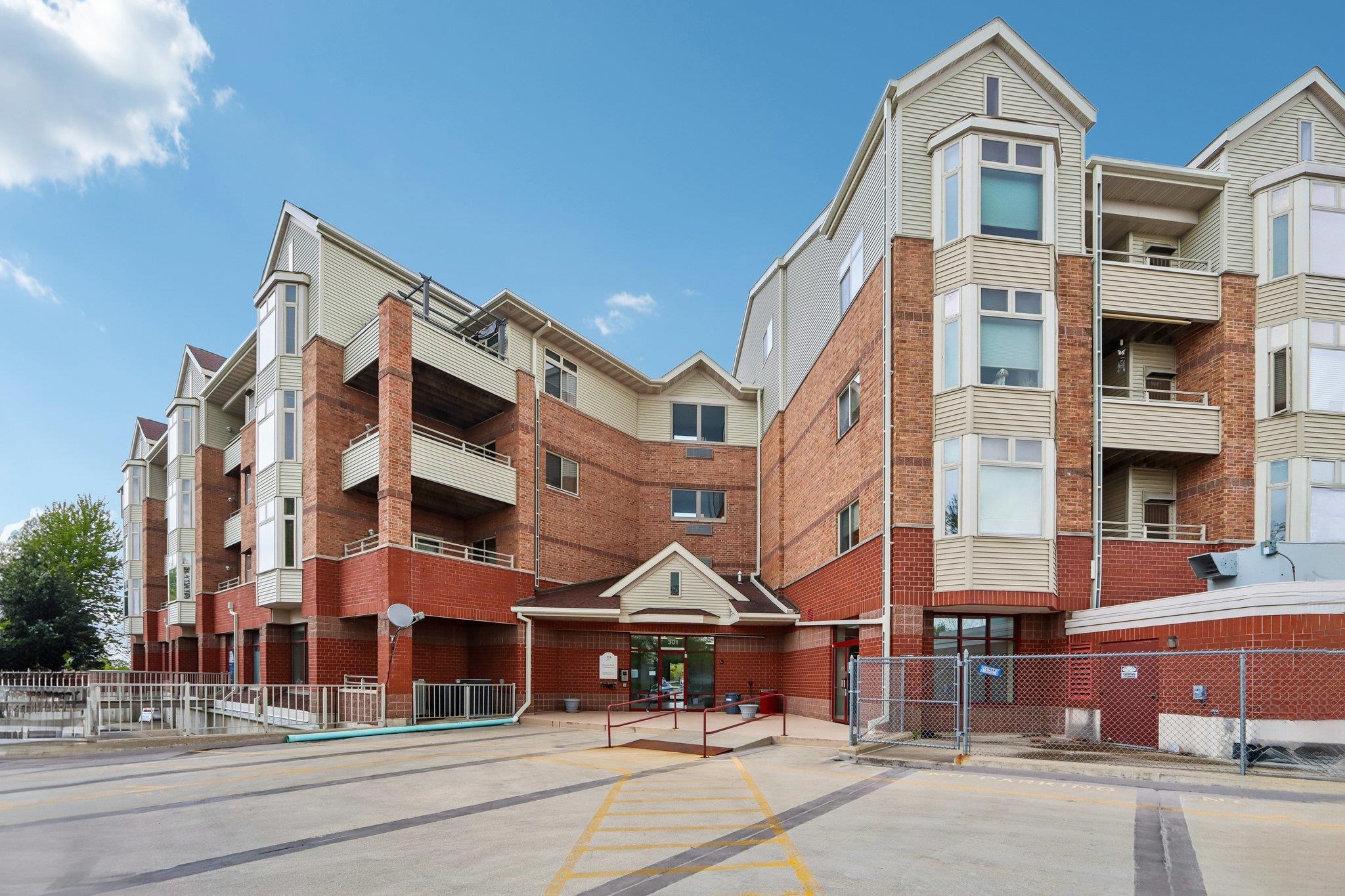 301 Harbour Town Drive 432