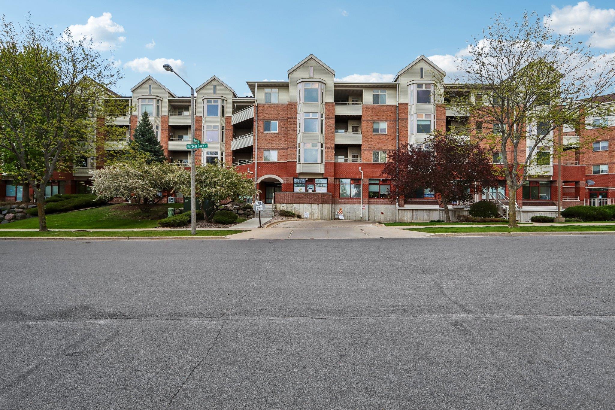 301 Harbour Town Drive 432