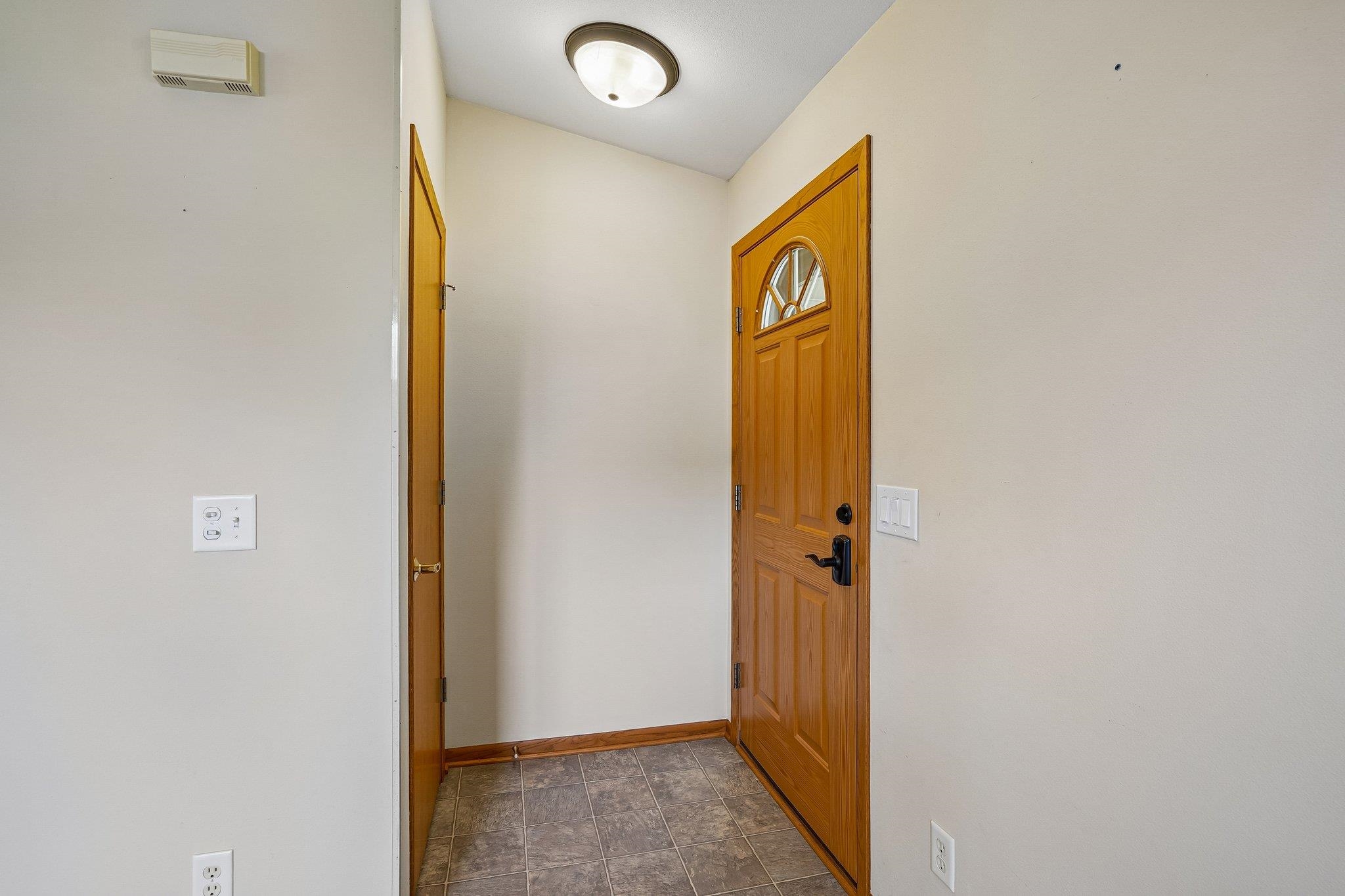 7526 Crawling Stone Road