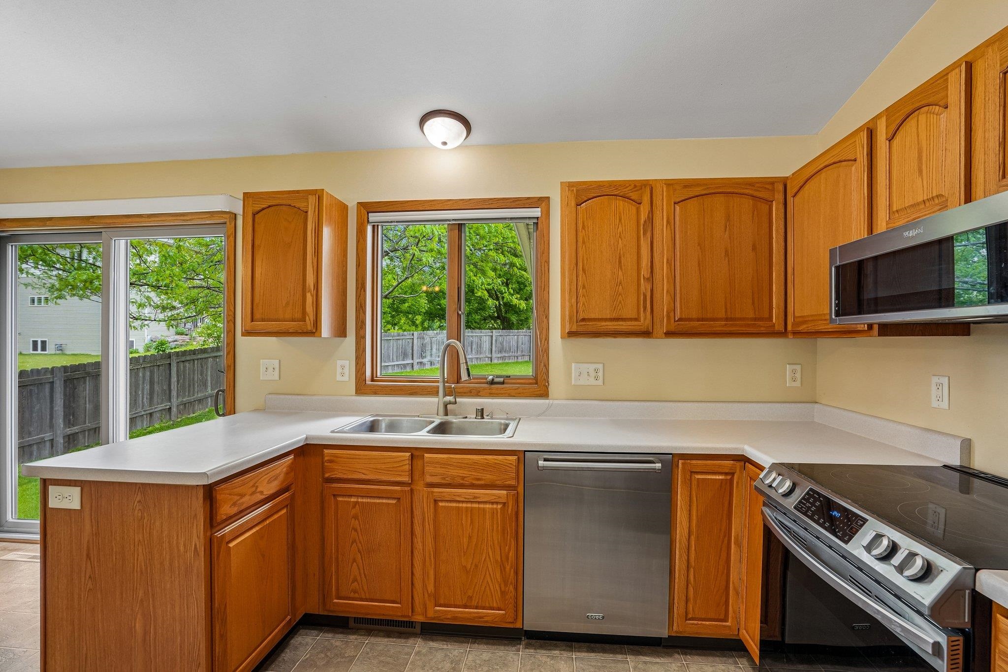 7526 Crawling Stone Road