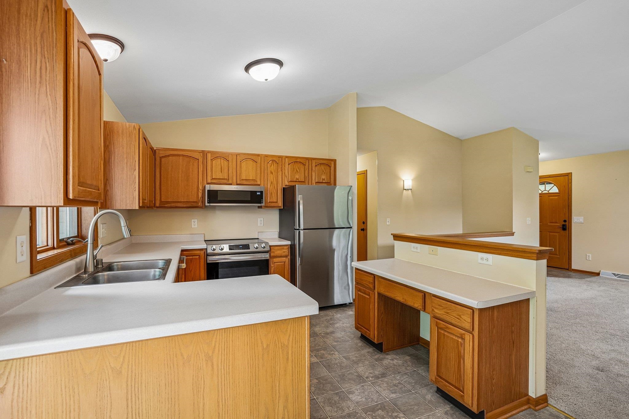 7526 Crawling Stone Road