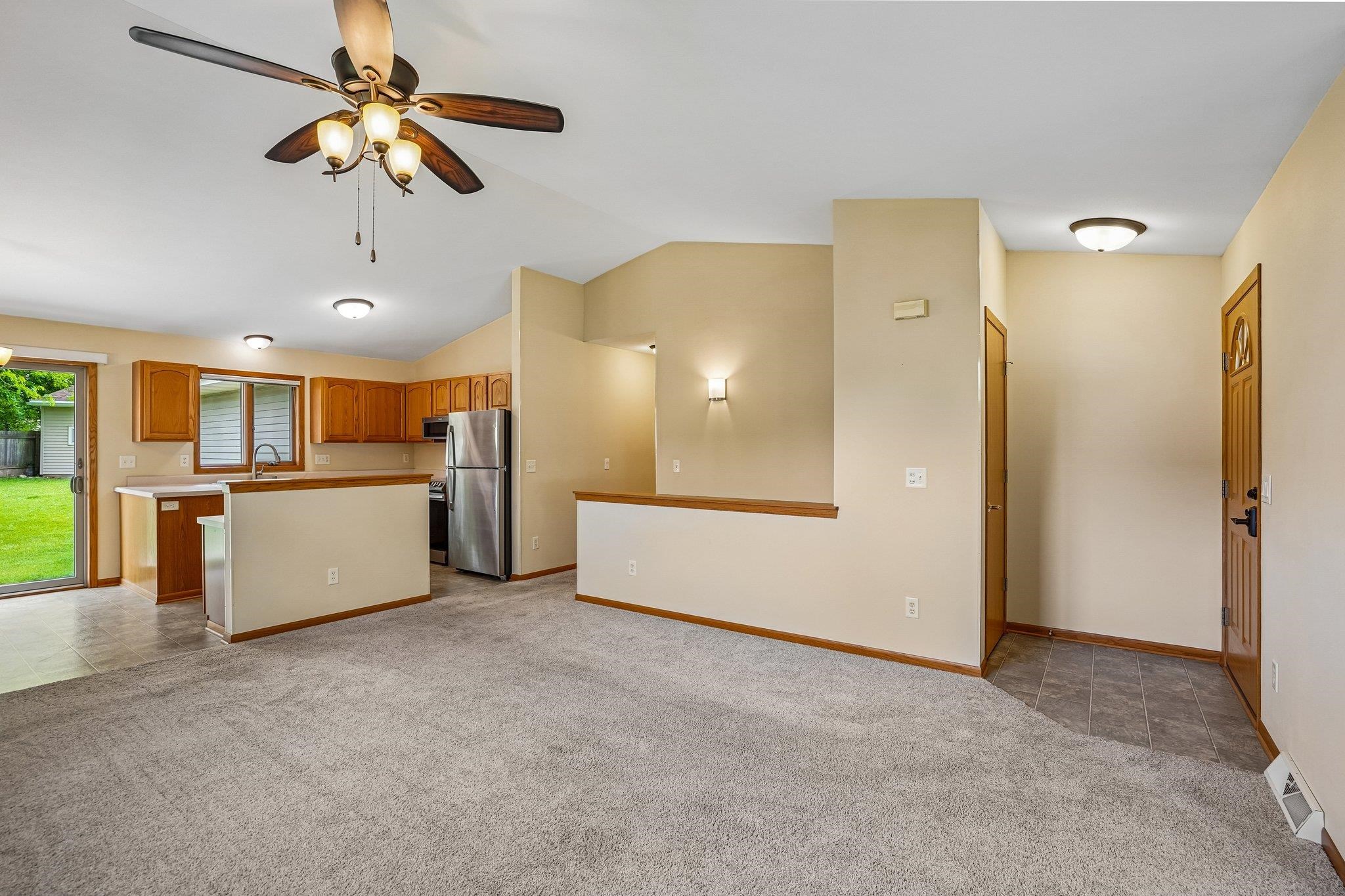 7526 Crawling Stone Road