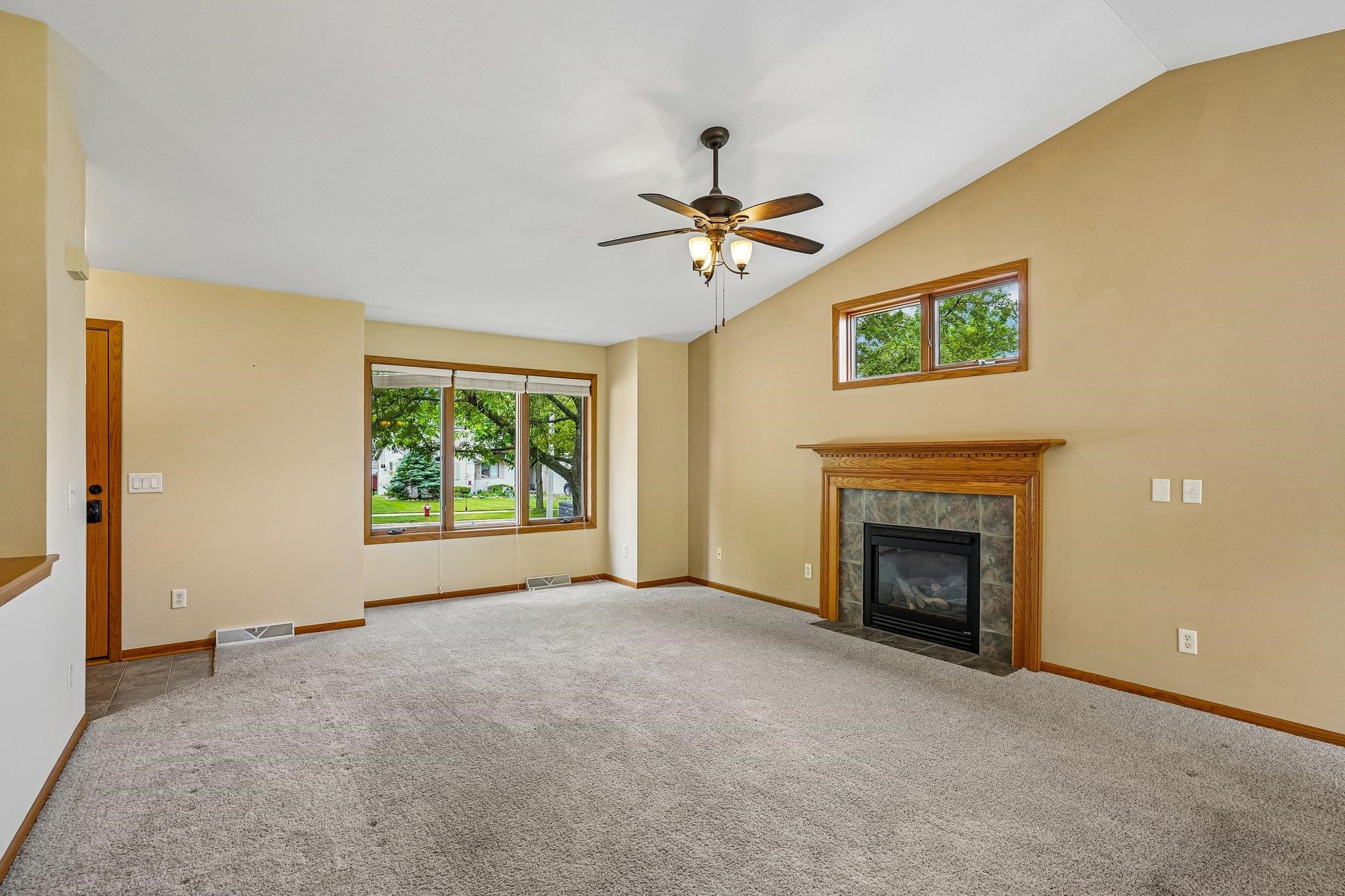 7526 Crawling Stone Road