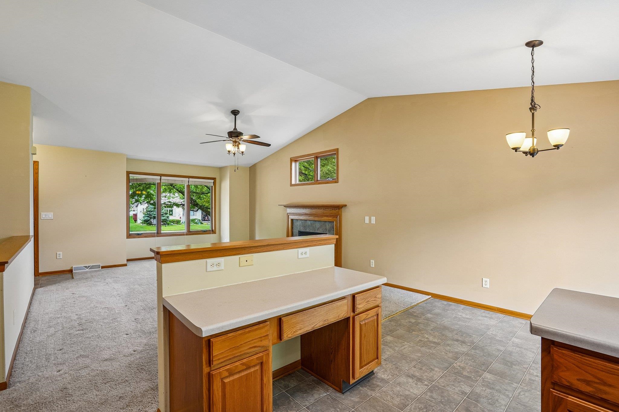 7526 Crawling Stone Road