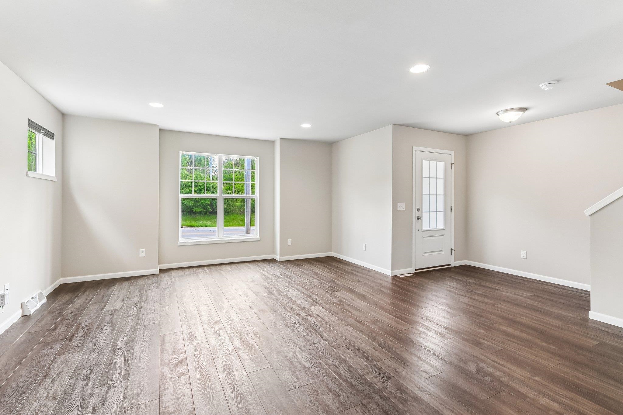 5834 Lien Road