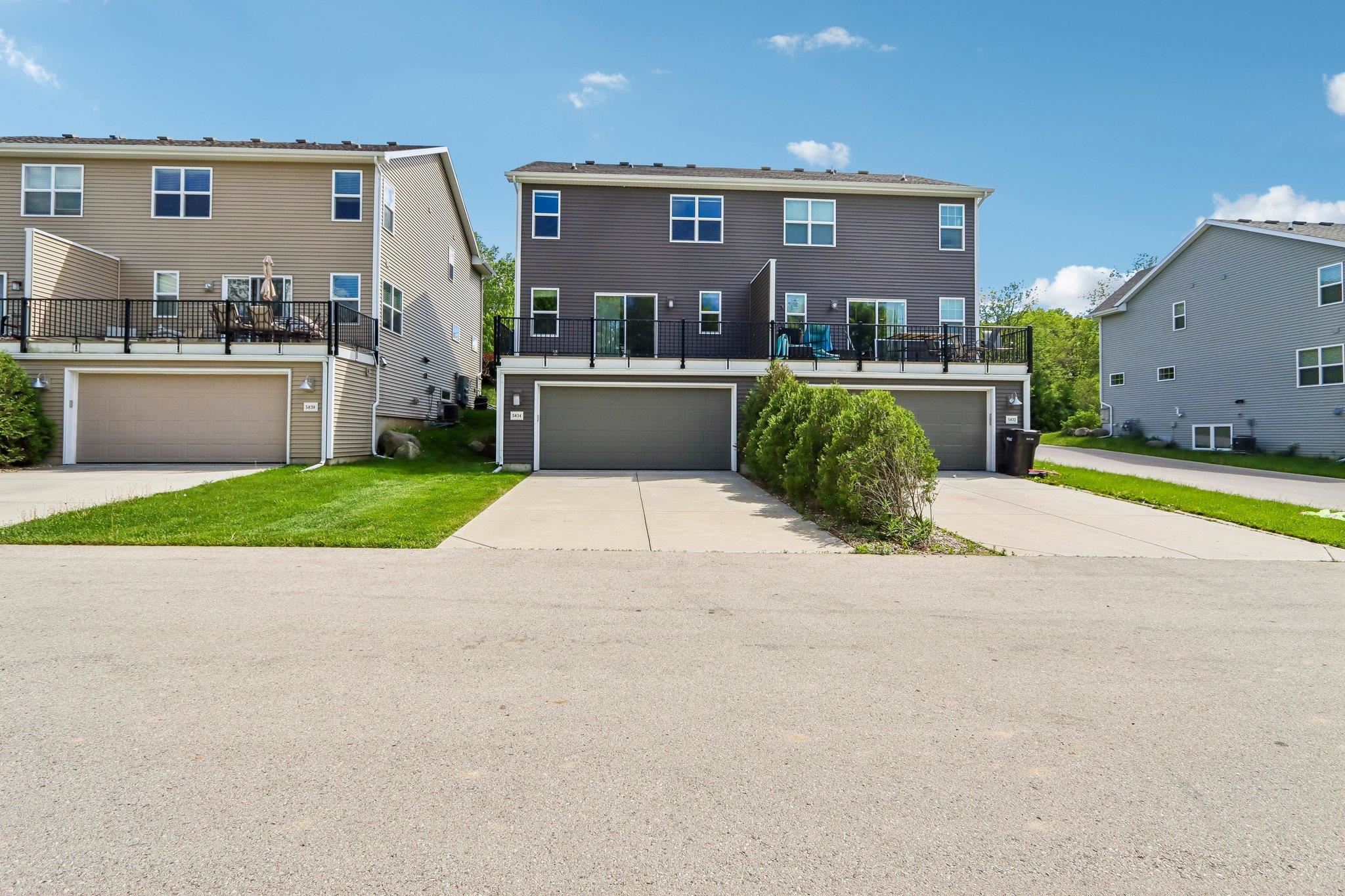 5834 Lien Road