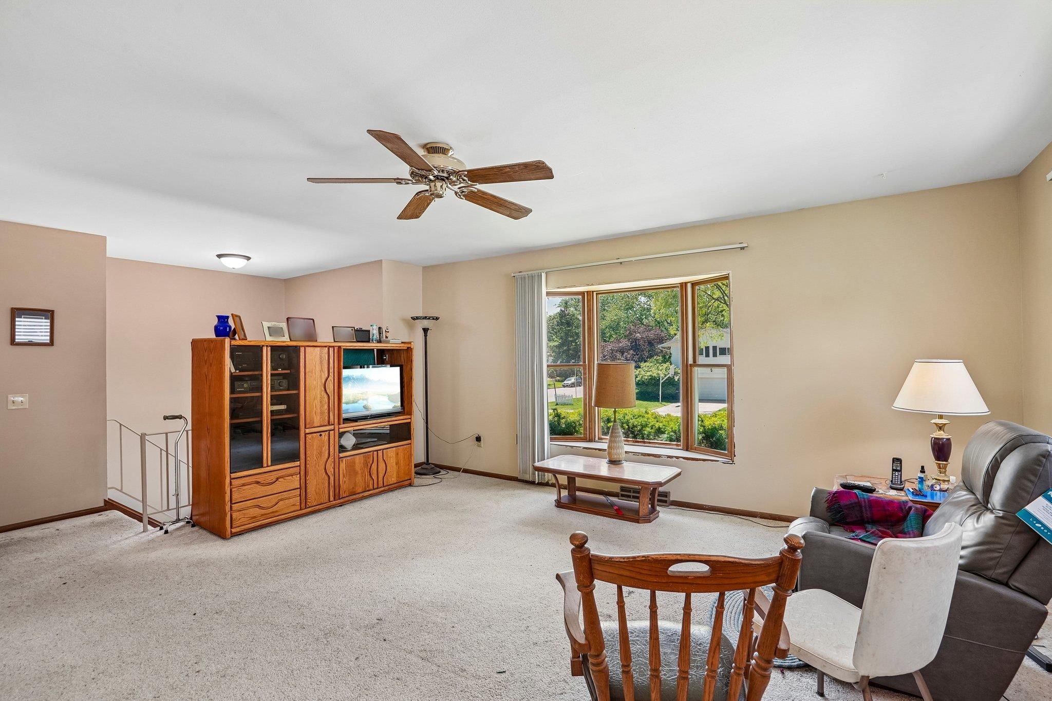 6902 Donna Drive