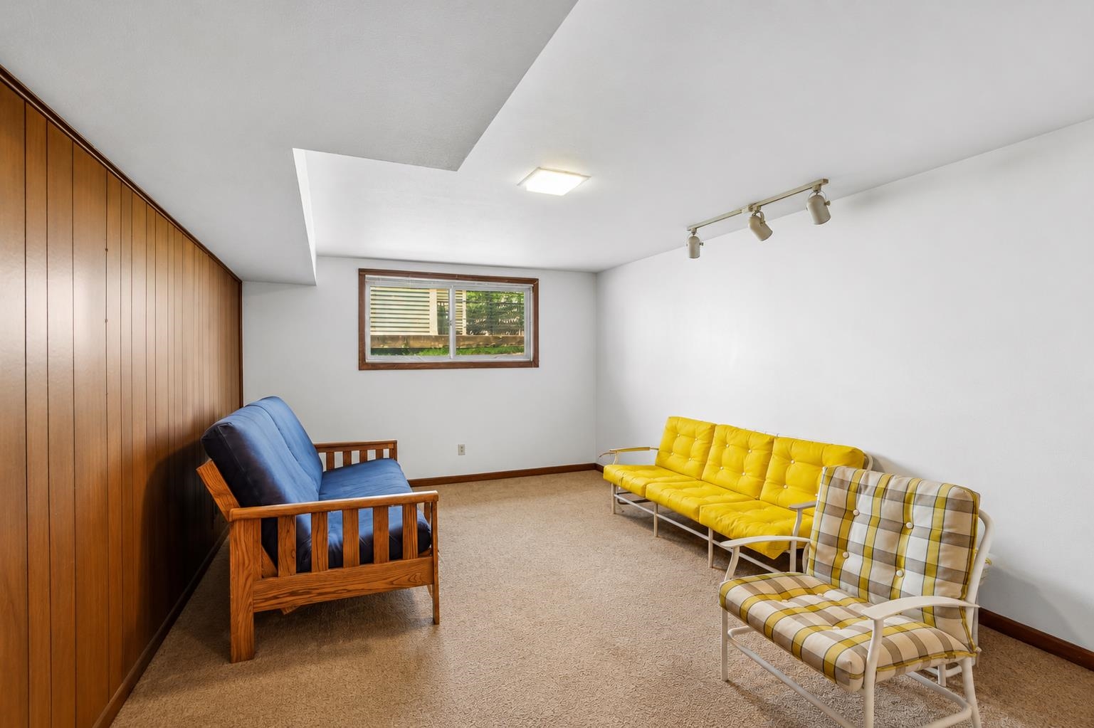 6902 Donna Drive