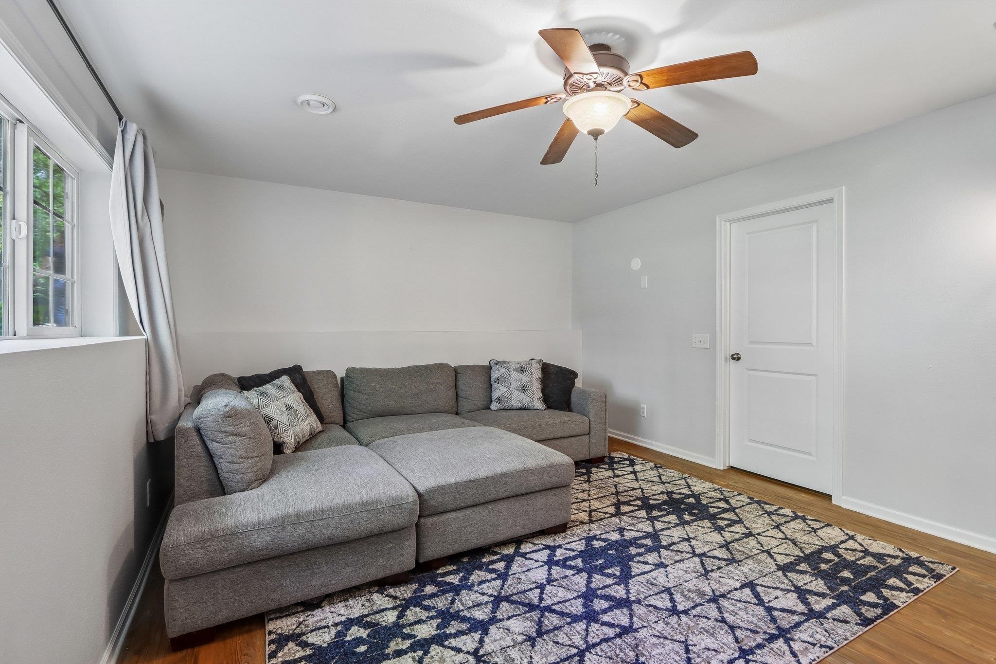 N4375 Poplar Avenue