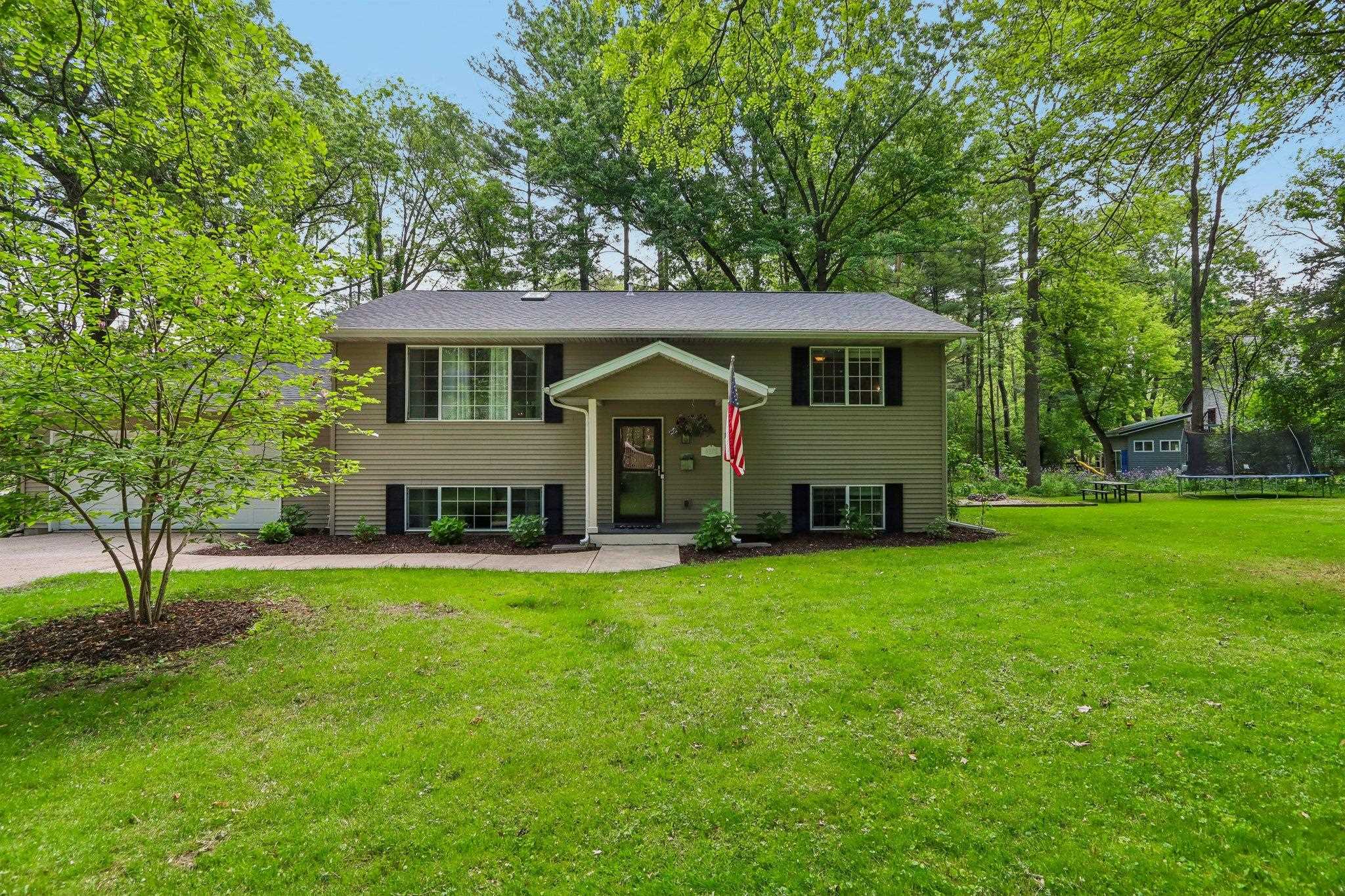 N4375 Poplar Avenue