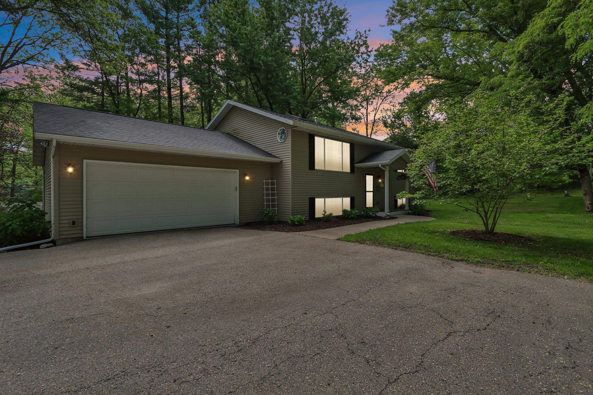 N4375 Poplar Avenue