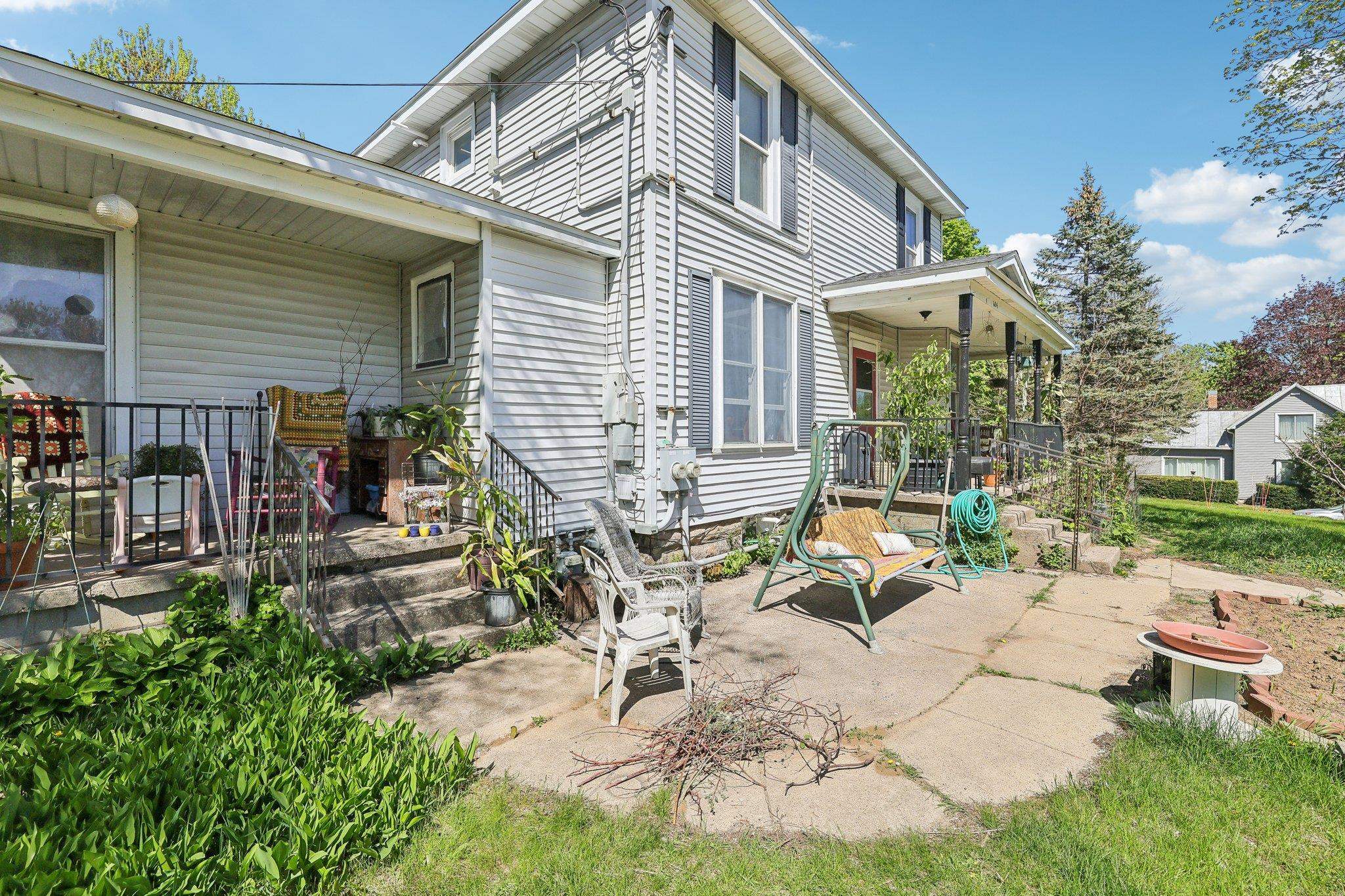 604 9th Avenue