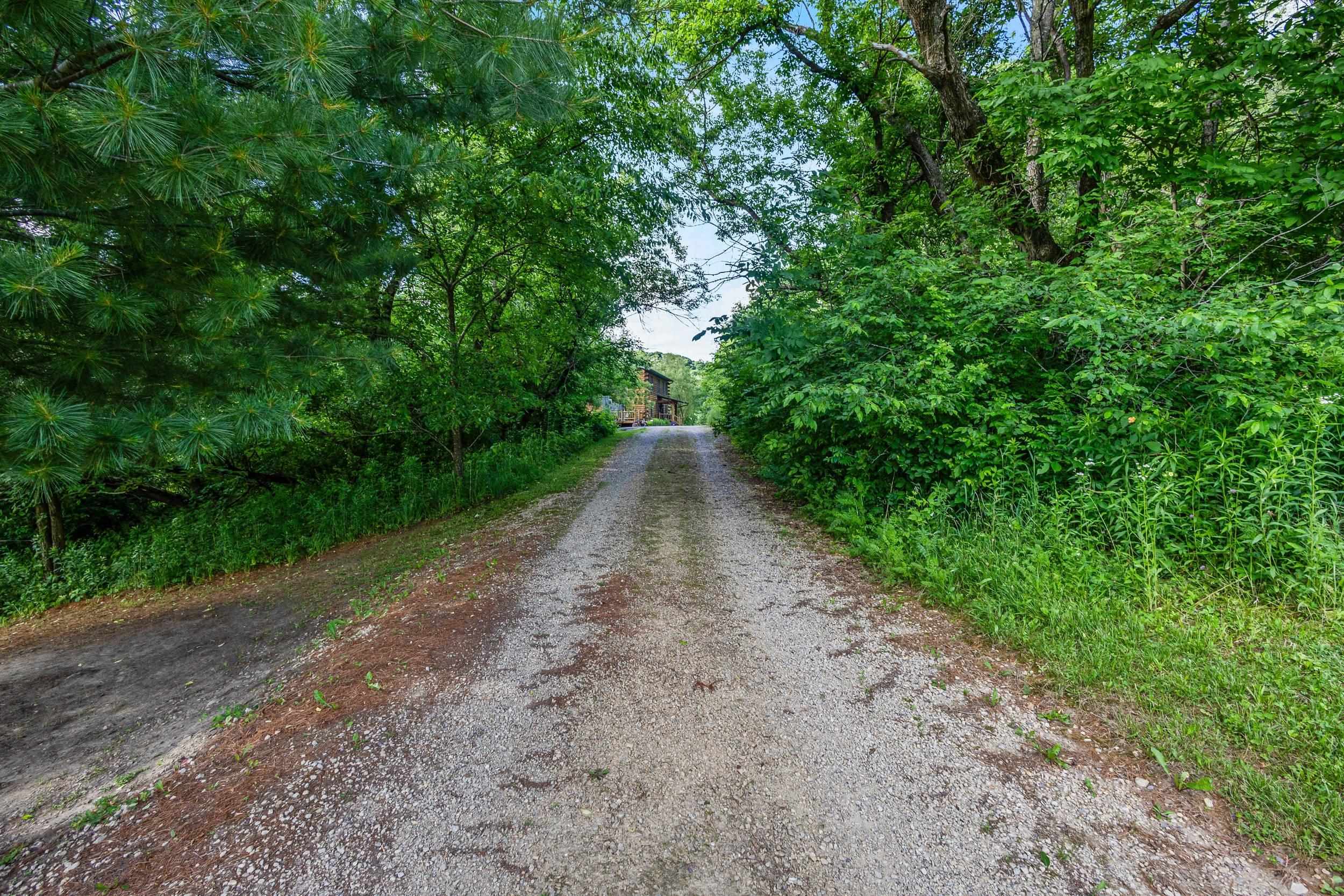 E16932 Kolash Road