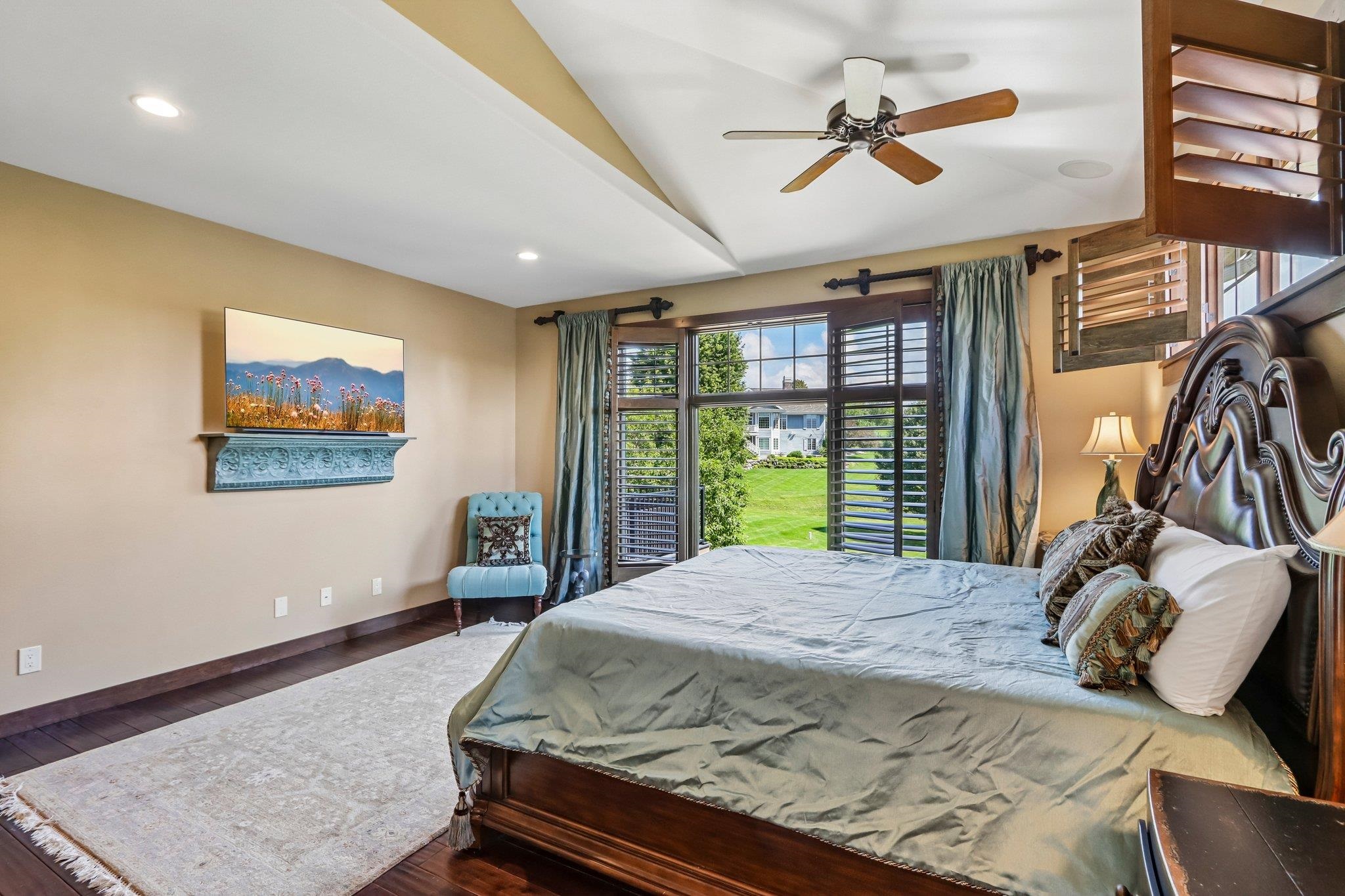 4498 Nina Lane