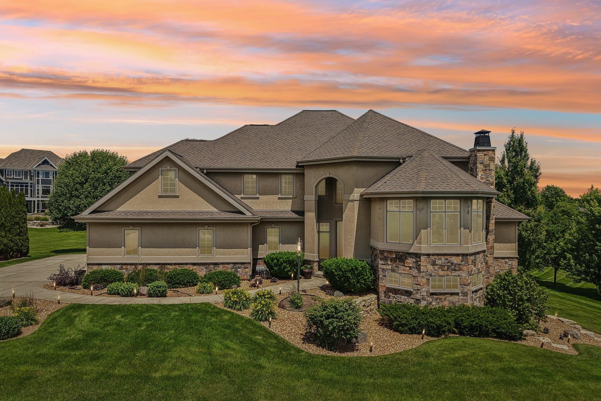 4498 Nina Lane