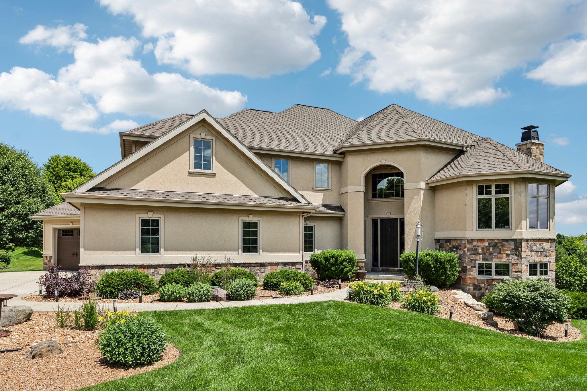4498 Nina Lane