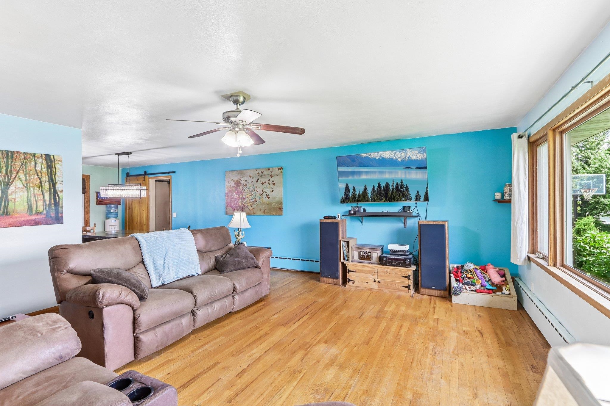 2400 W Avalon Road