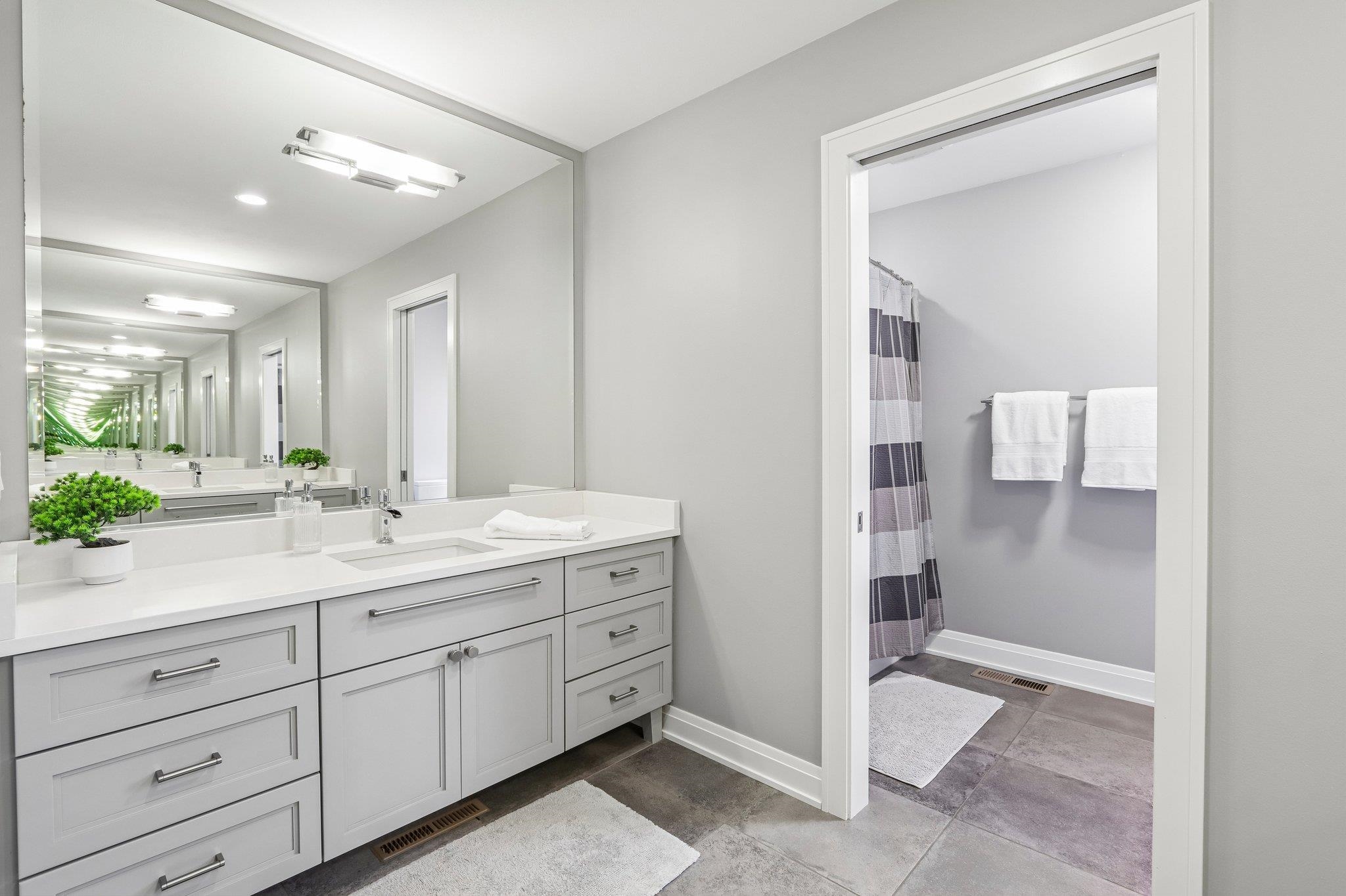 9913 Shadow Ridge Trail