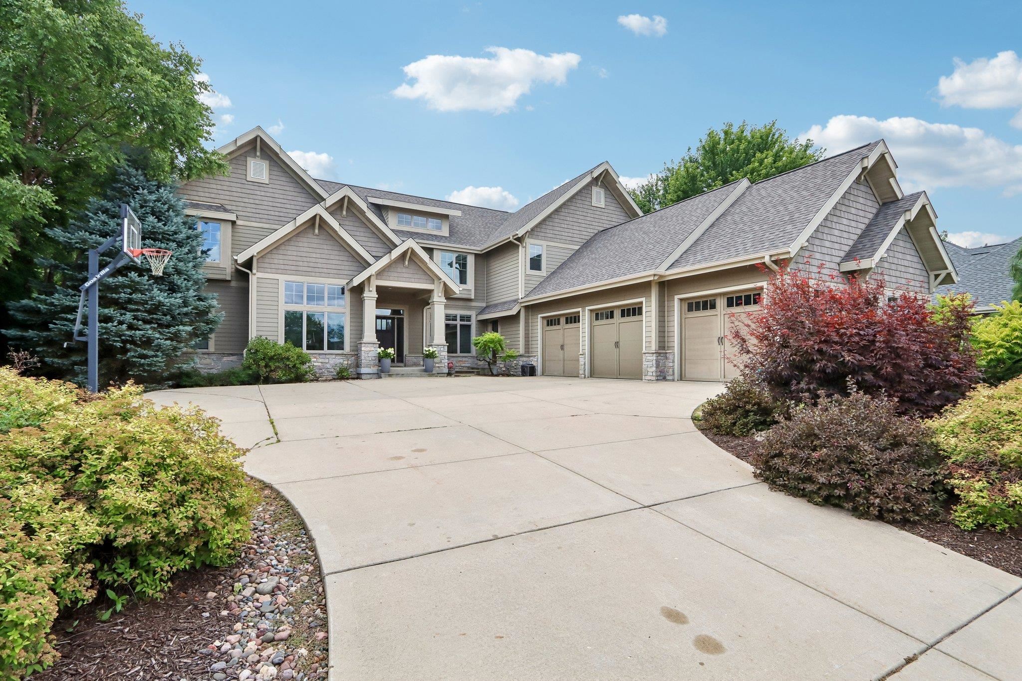 9913 Shadow Ridge Trail