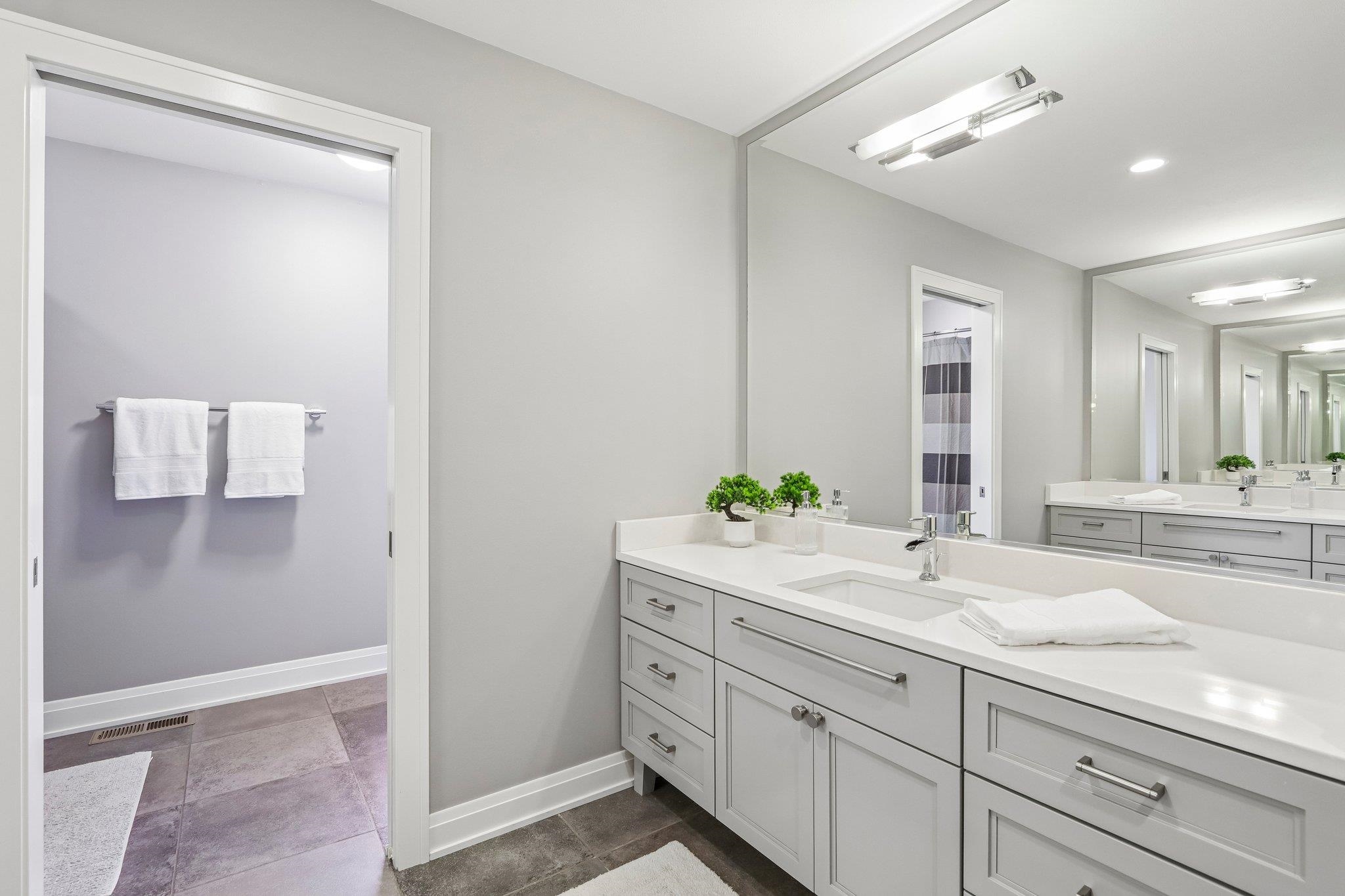 9913 Shadow Ridge Trail