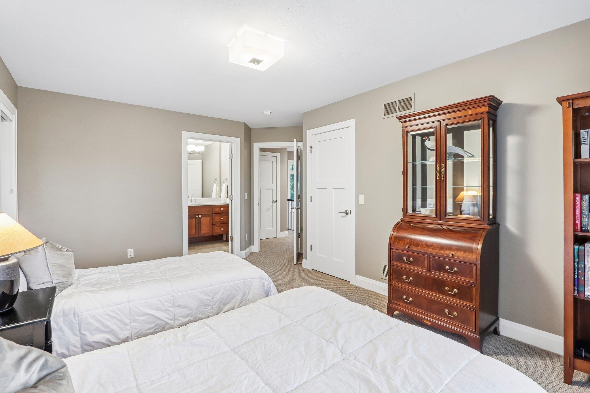 9913 Shadow Ridge Trail