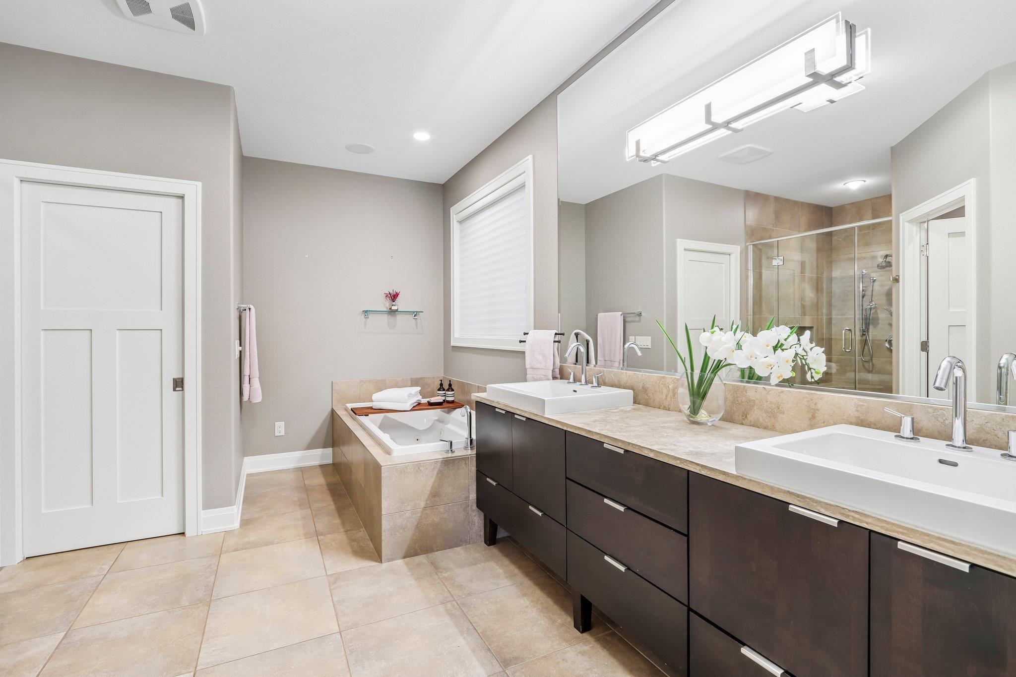 9913 Shadow Ridge Trail