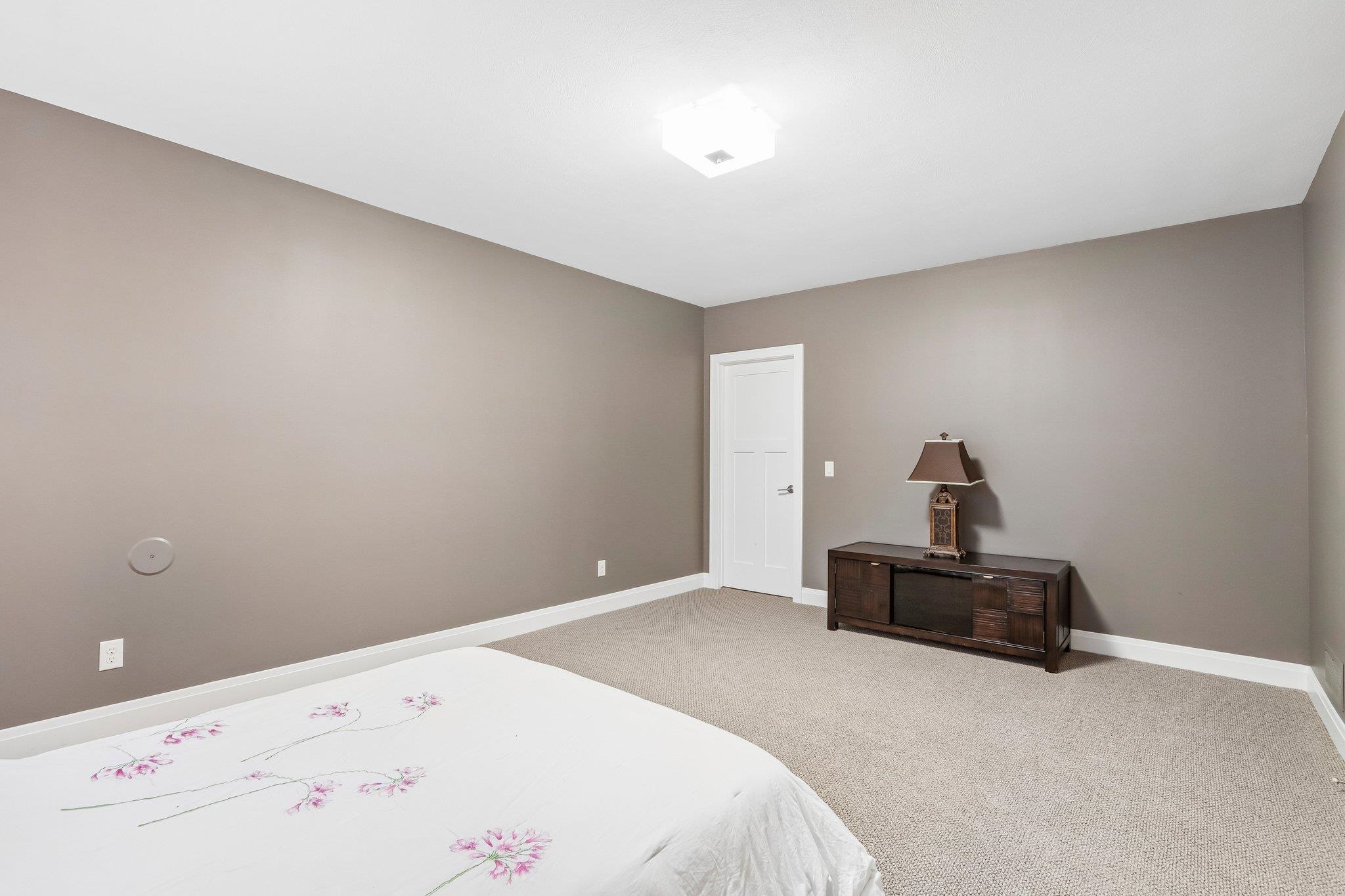 9913 Shadow Ridge Trail