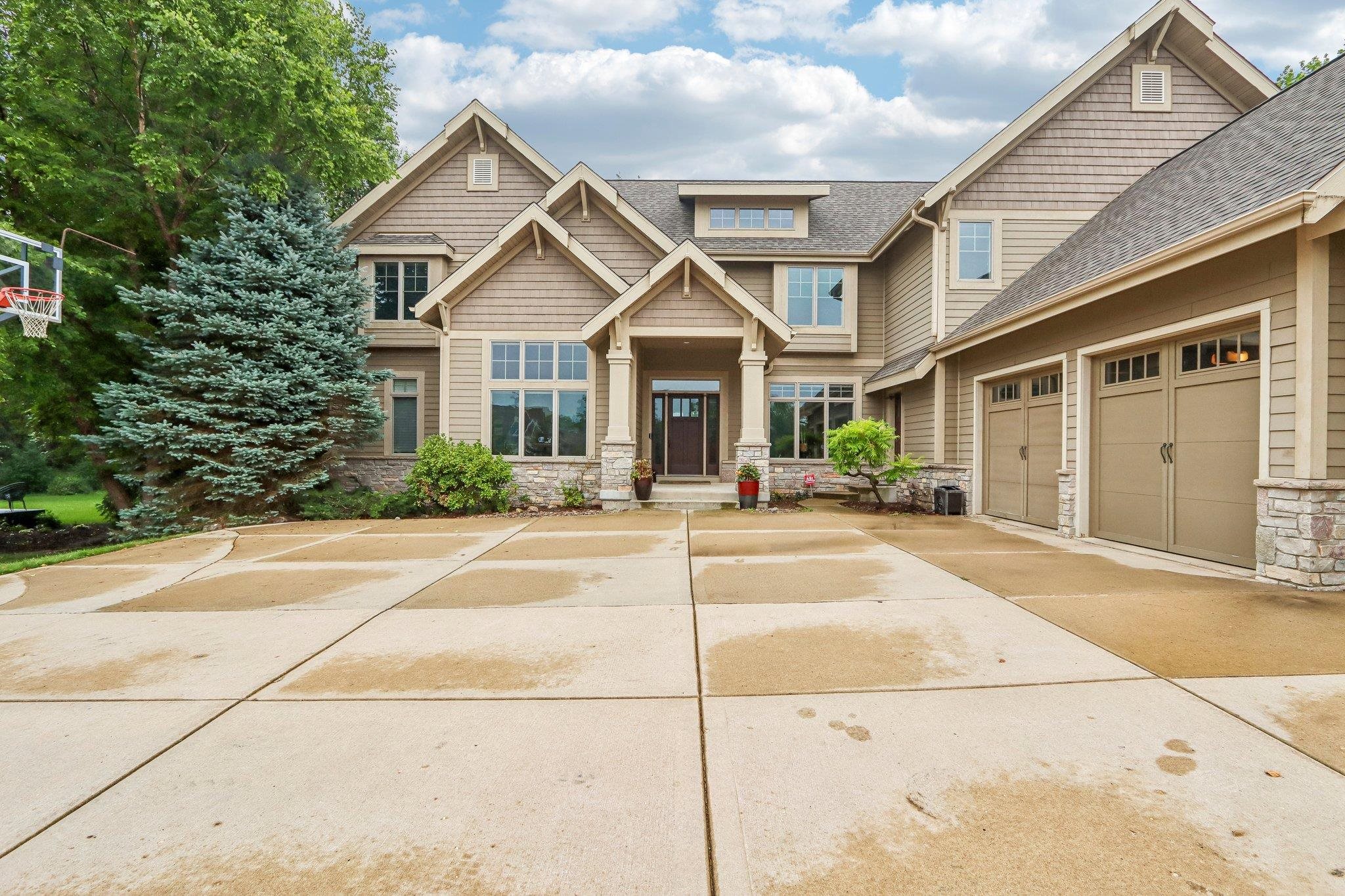 9913 Shadow Ridge Trail